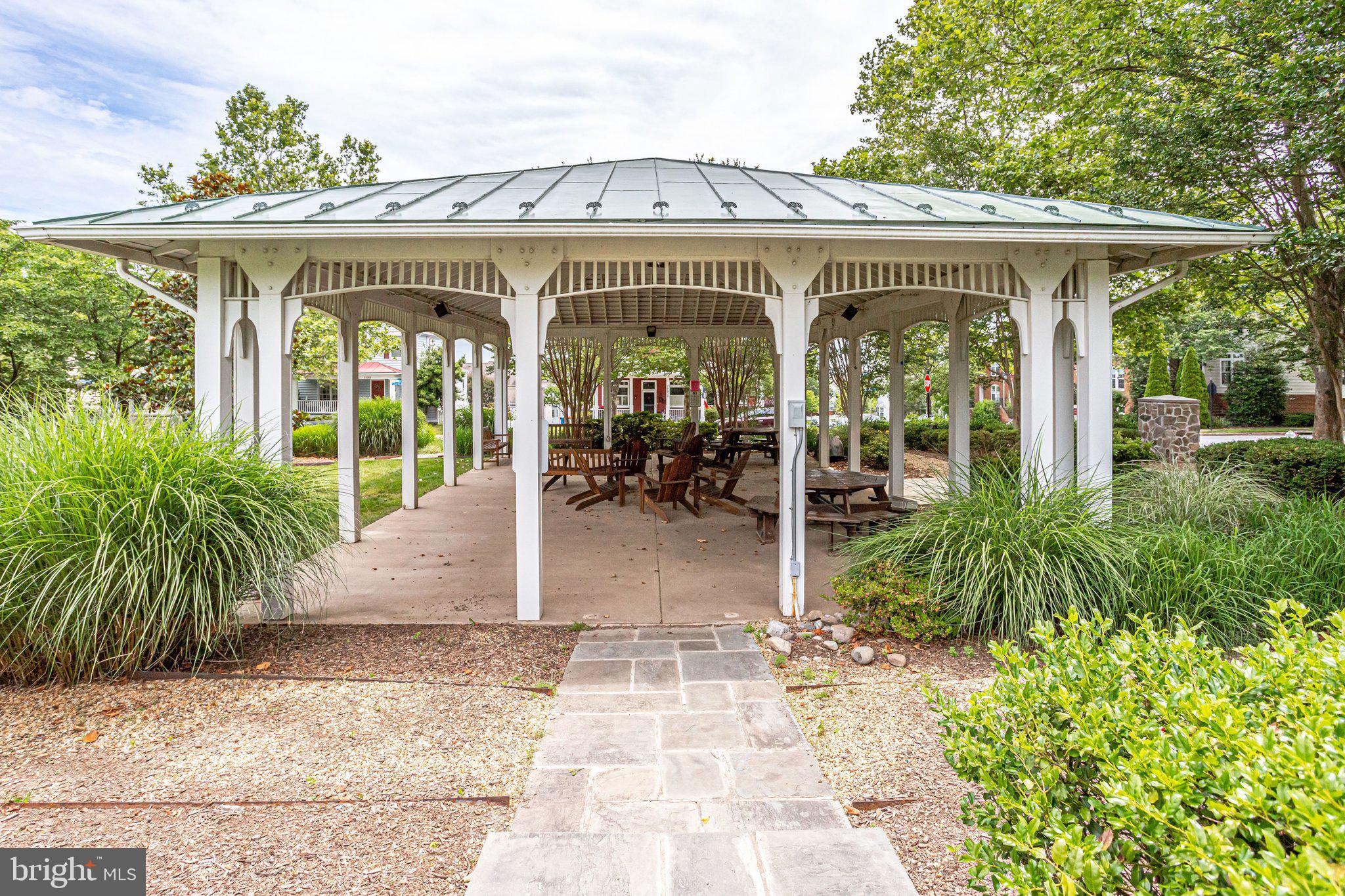 BELMONT GREENE - Residential