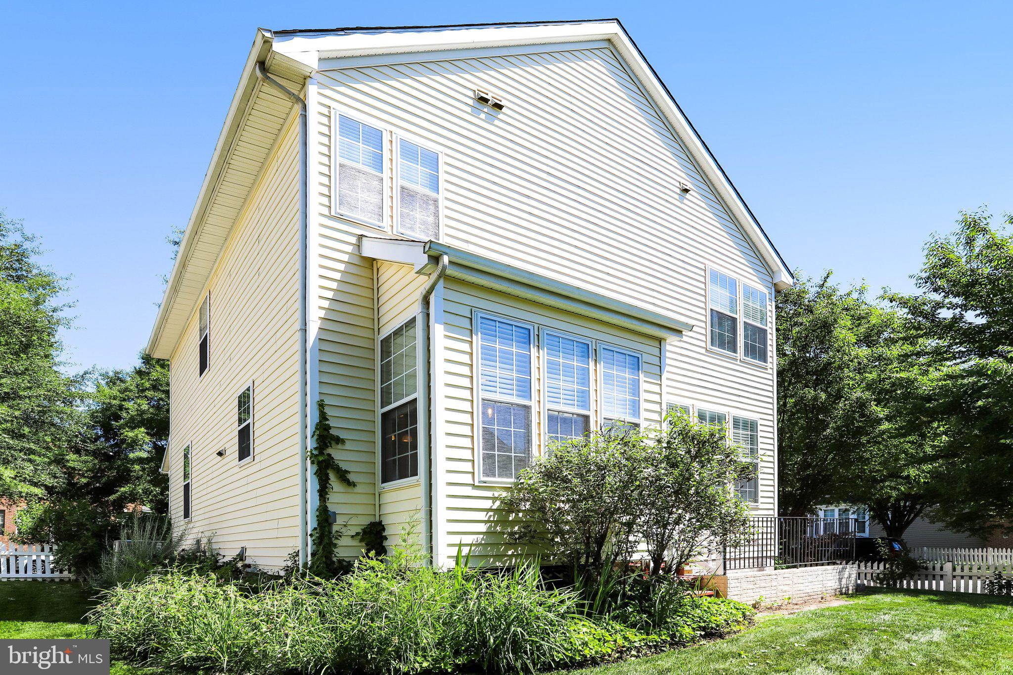 BELMONT GREENE - Residential