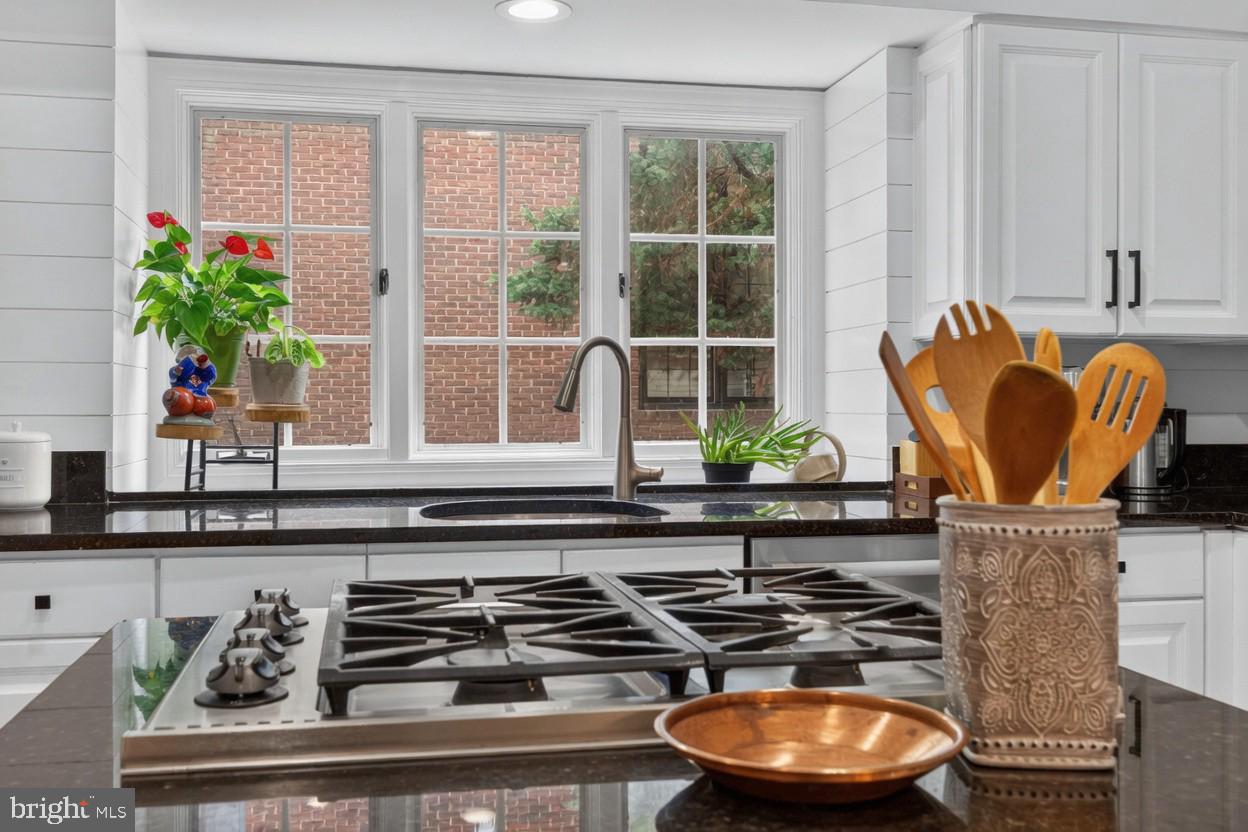 KENTLANDS - Residential