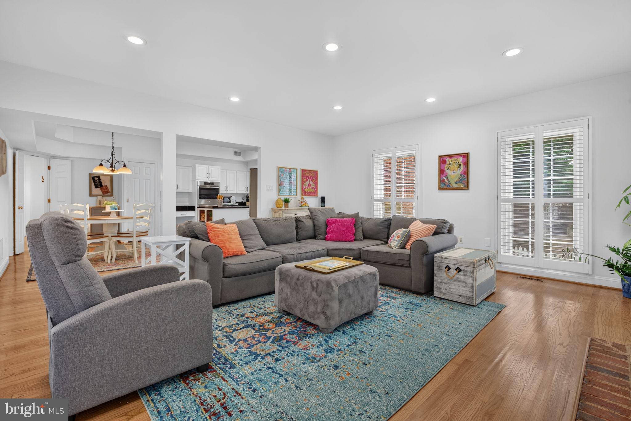 KENTLANDS - Residential