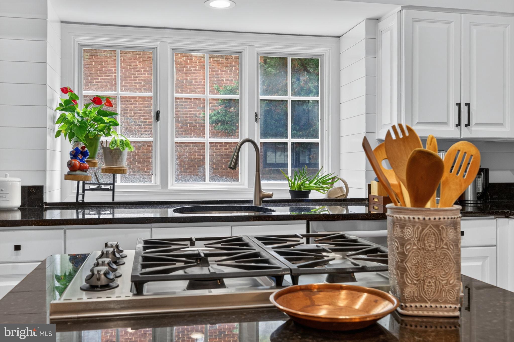 KENTLANDS - Residential