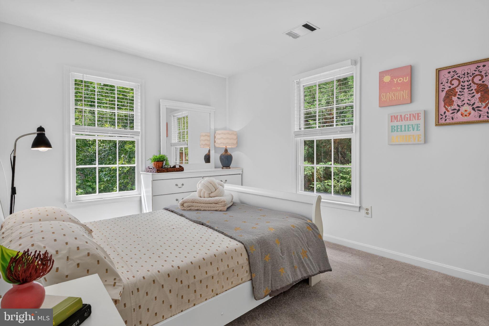 KENTLANDS - Residential