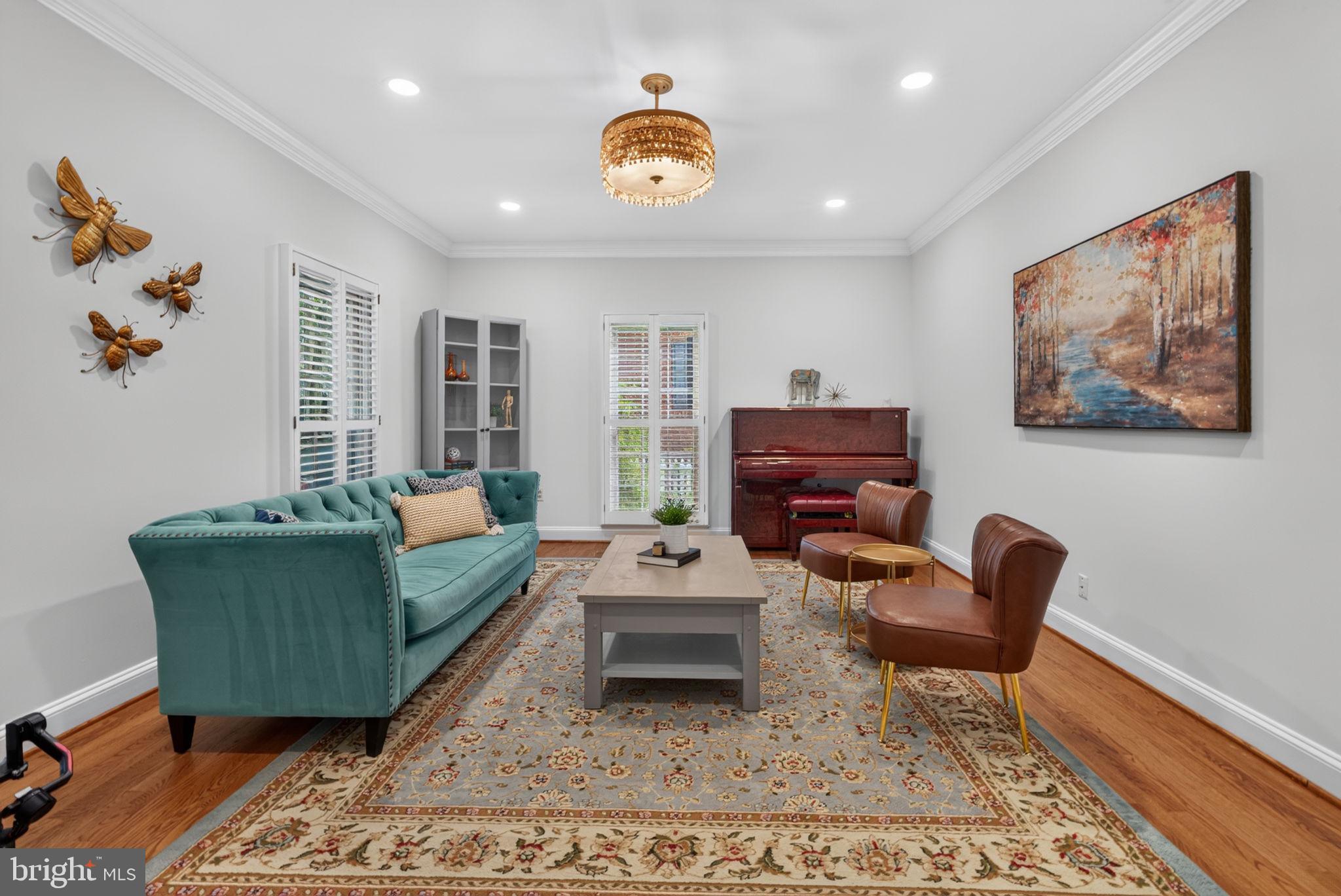 KENTLANDS - Residential