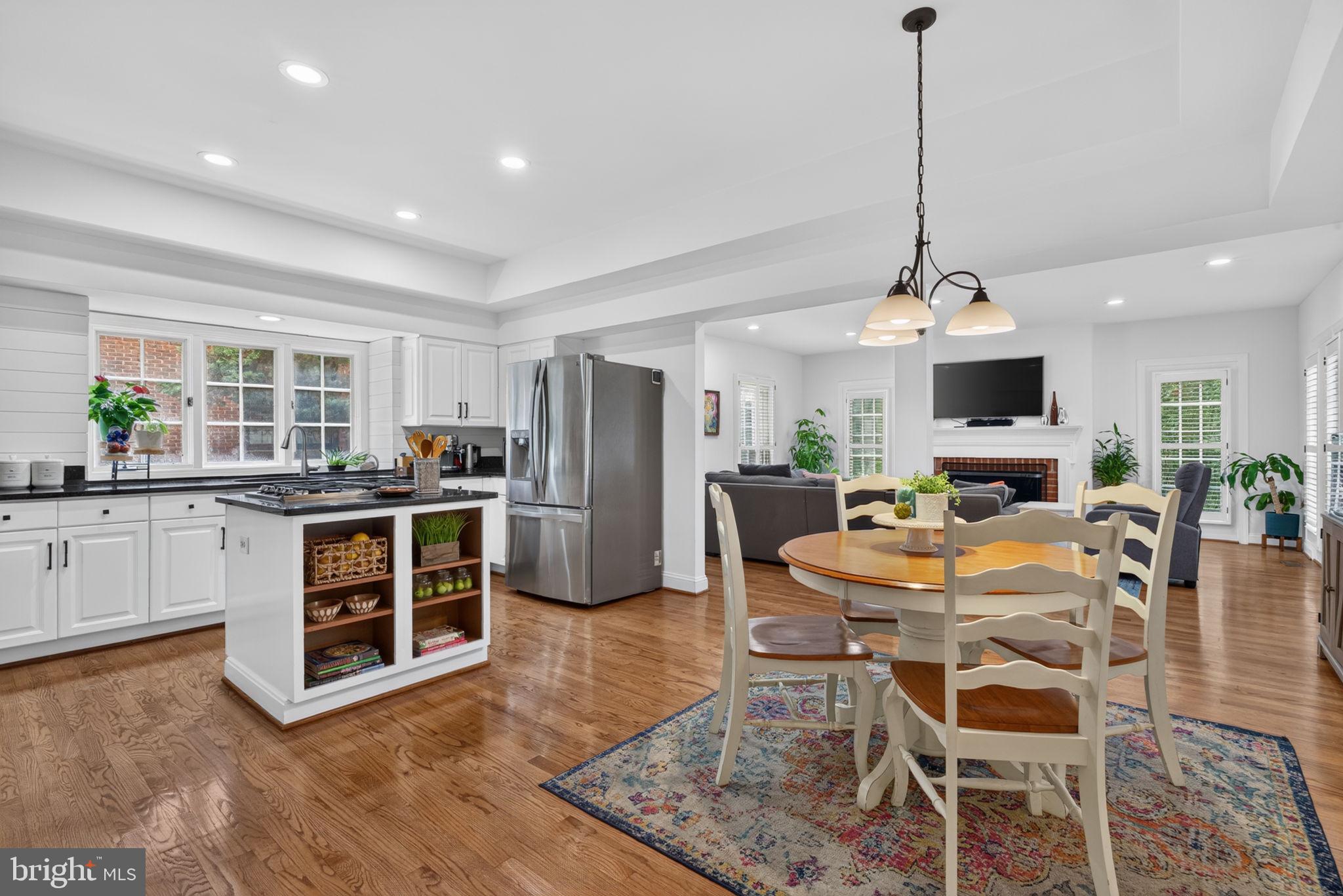 KENTLANDS - Residential