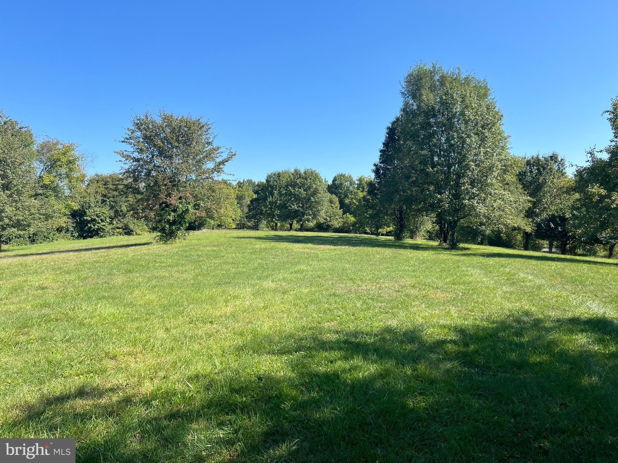 LITTLESTOWN - Land