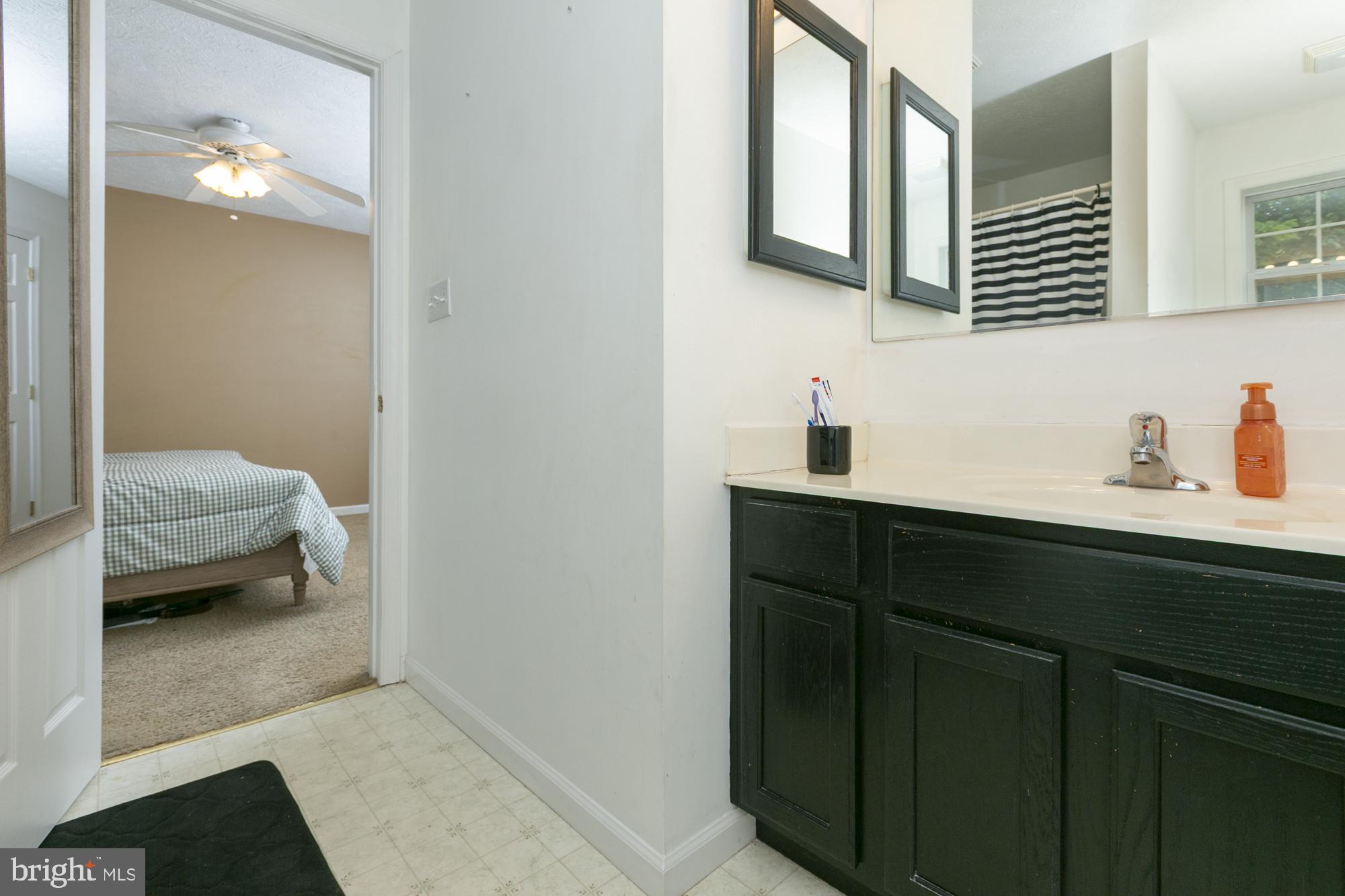 RIDGEFIELD - Residential