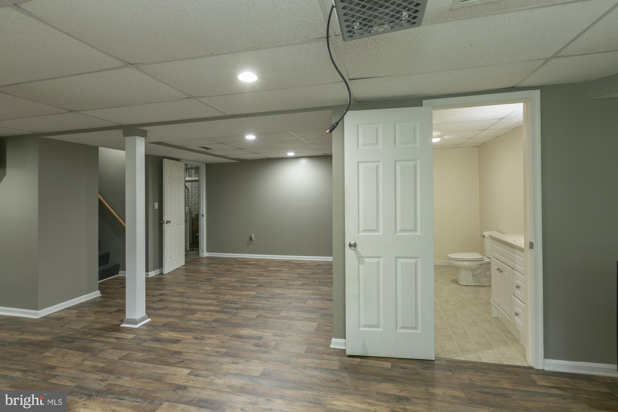 RIDGEFIELD - Residential