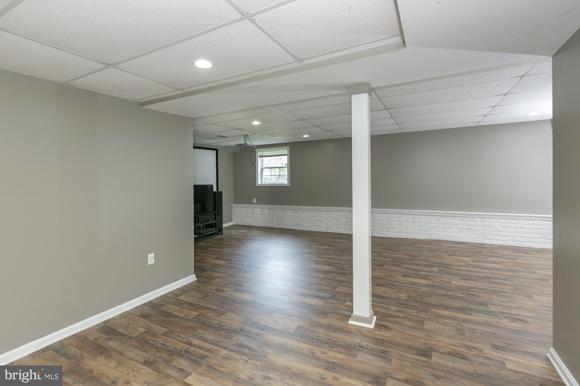 RIDGEFIELD - Residential