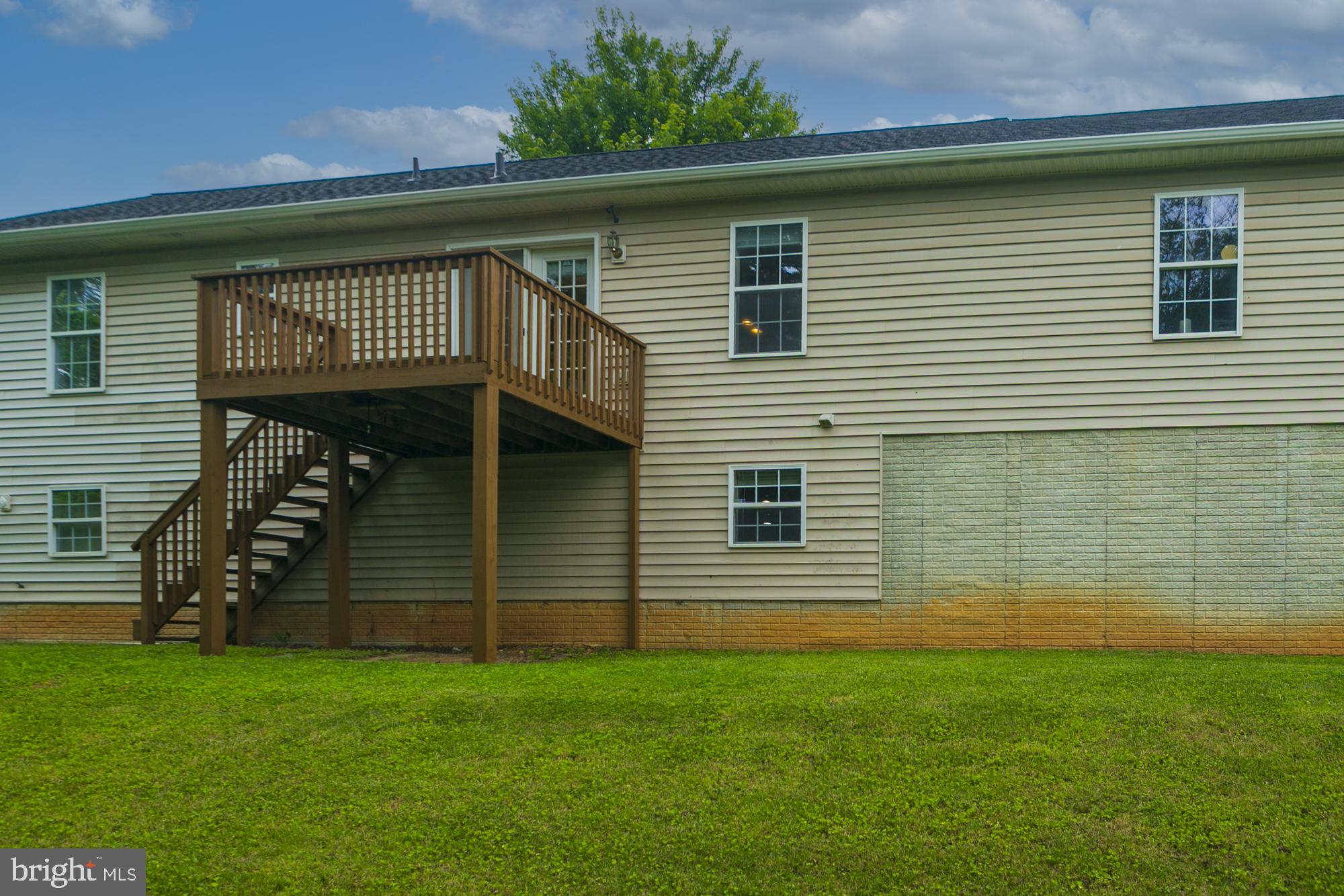 RIDGEFIELD - Residential