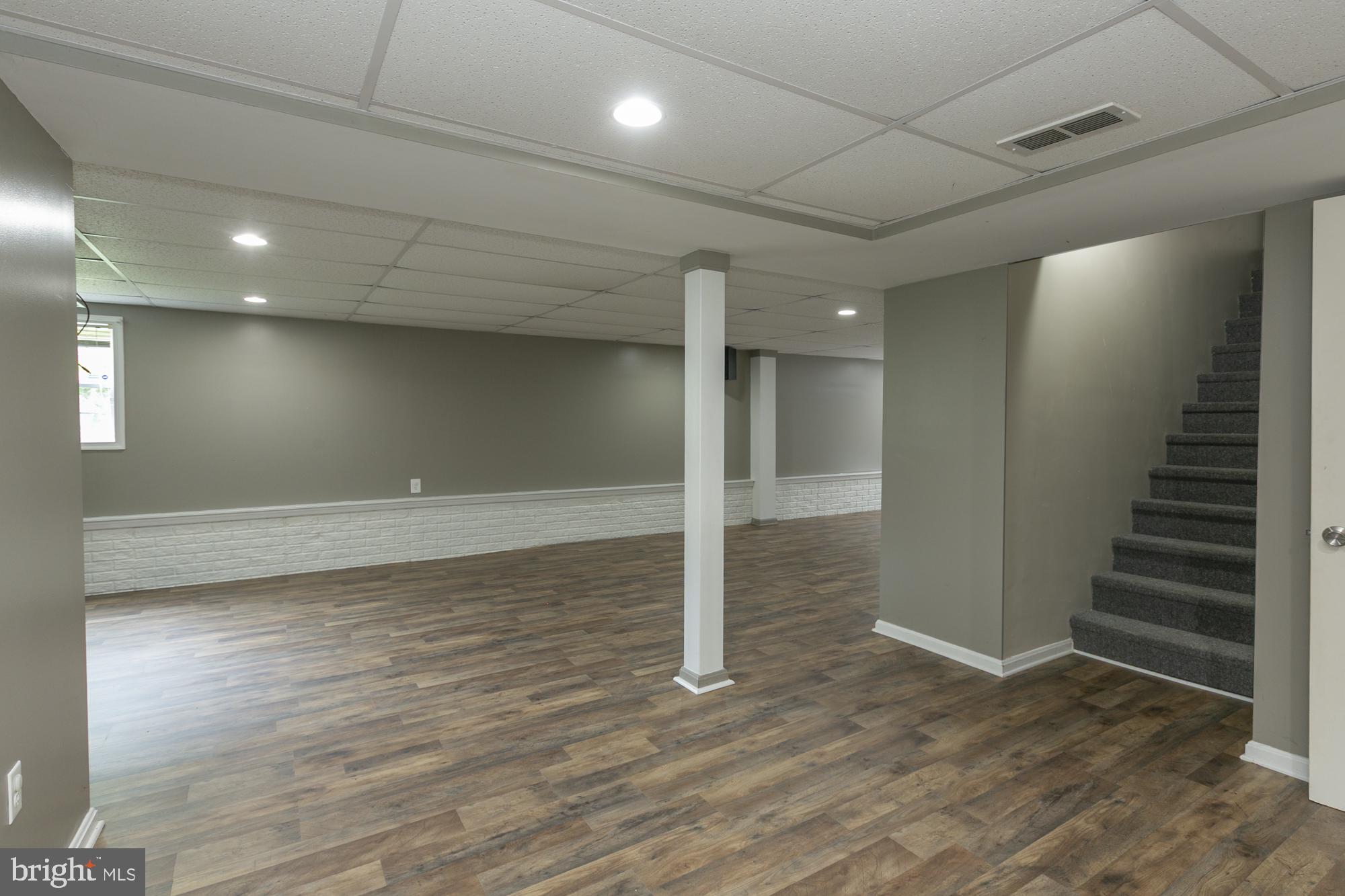 RIDGEFIELD - Residential