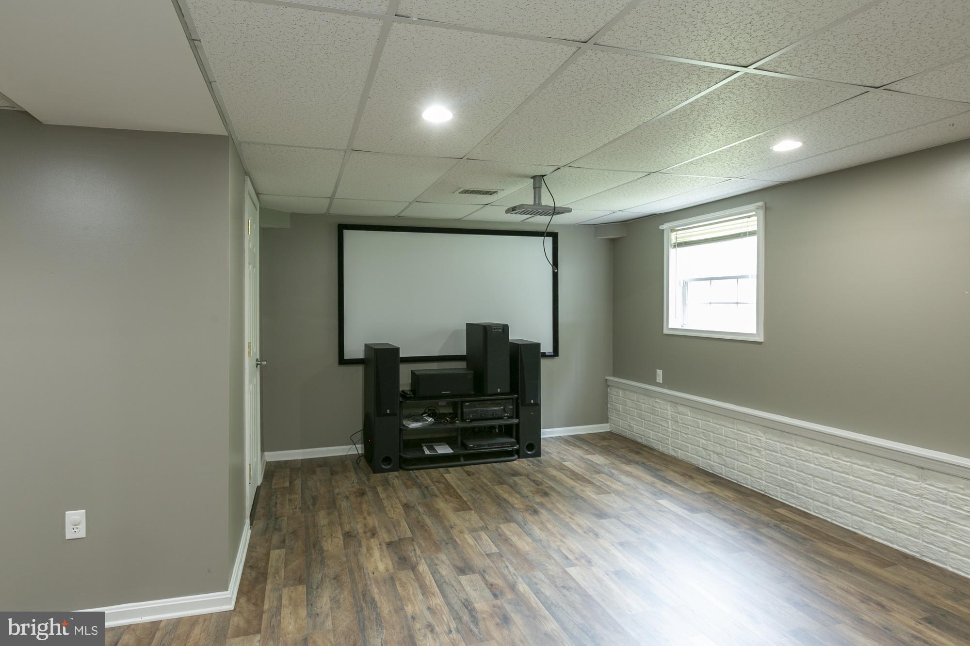 RIDGEFIELD - Residential