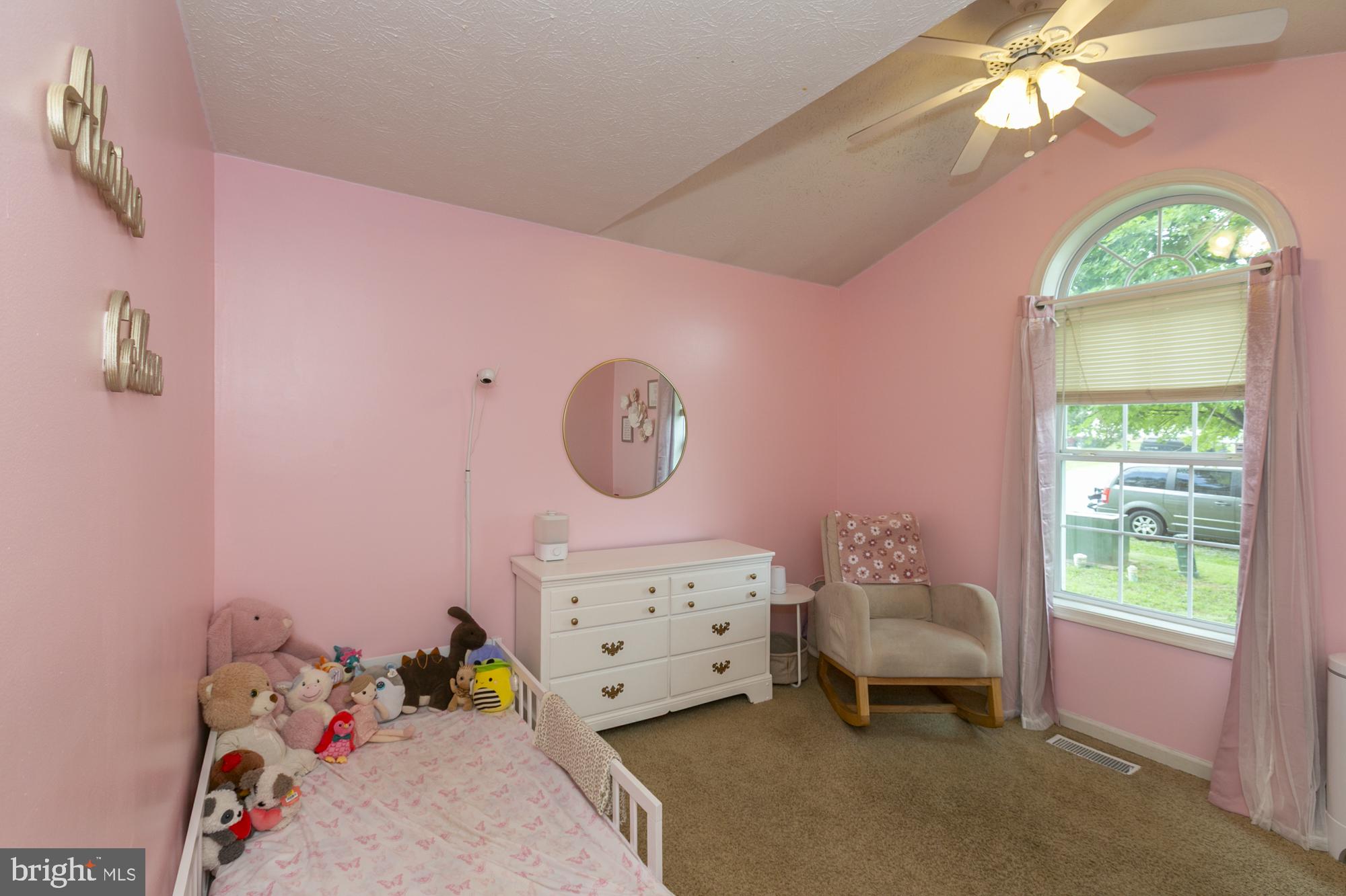 RIDGEFIELD - Residential