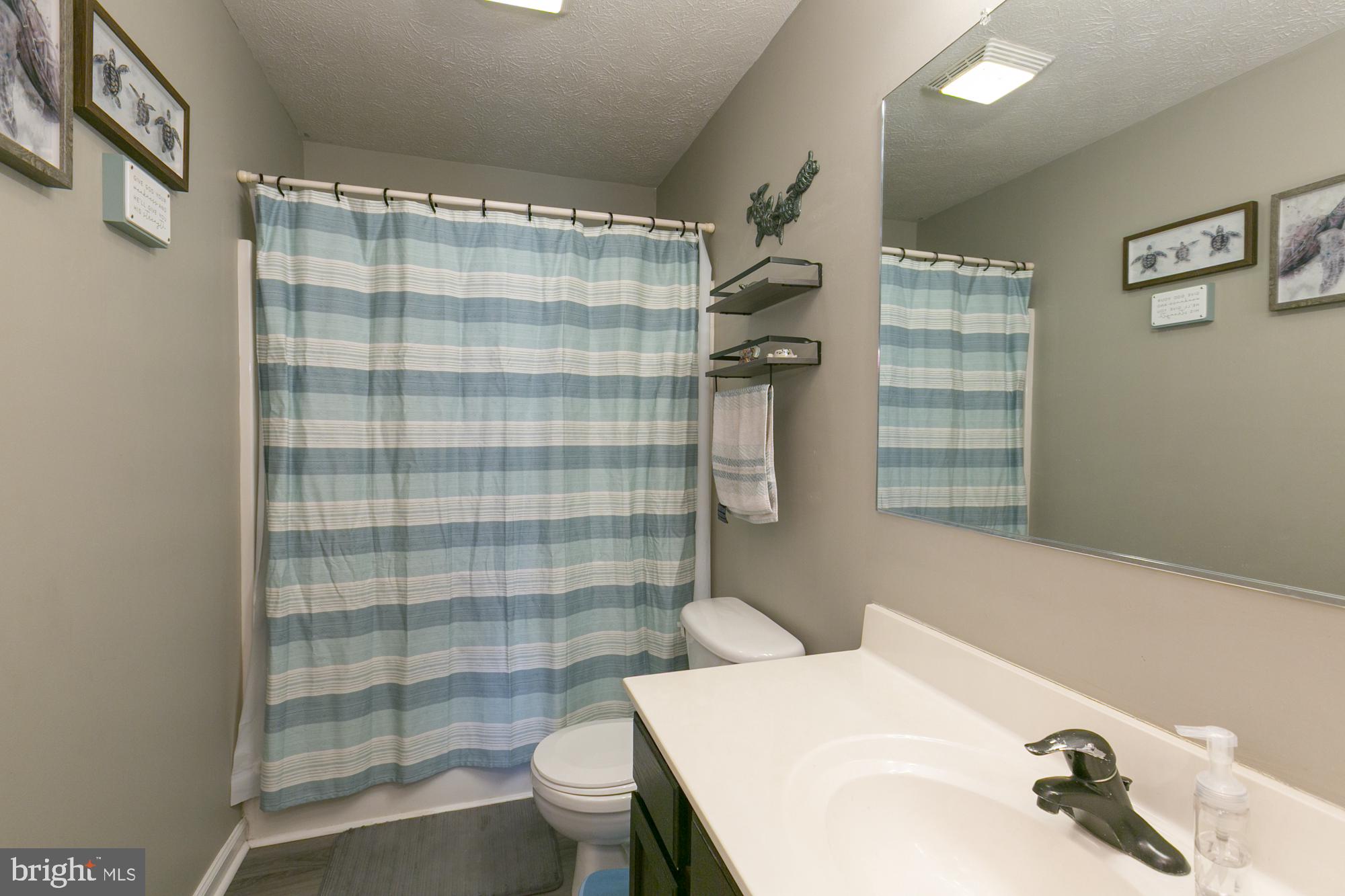 RIDGEFIELD - Residential