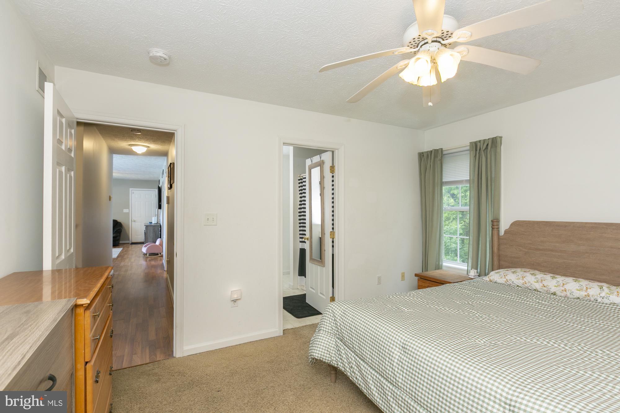 RIDGEFIELD - Residential