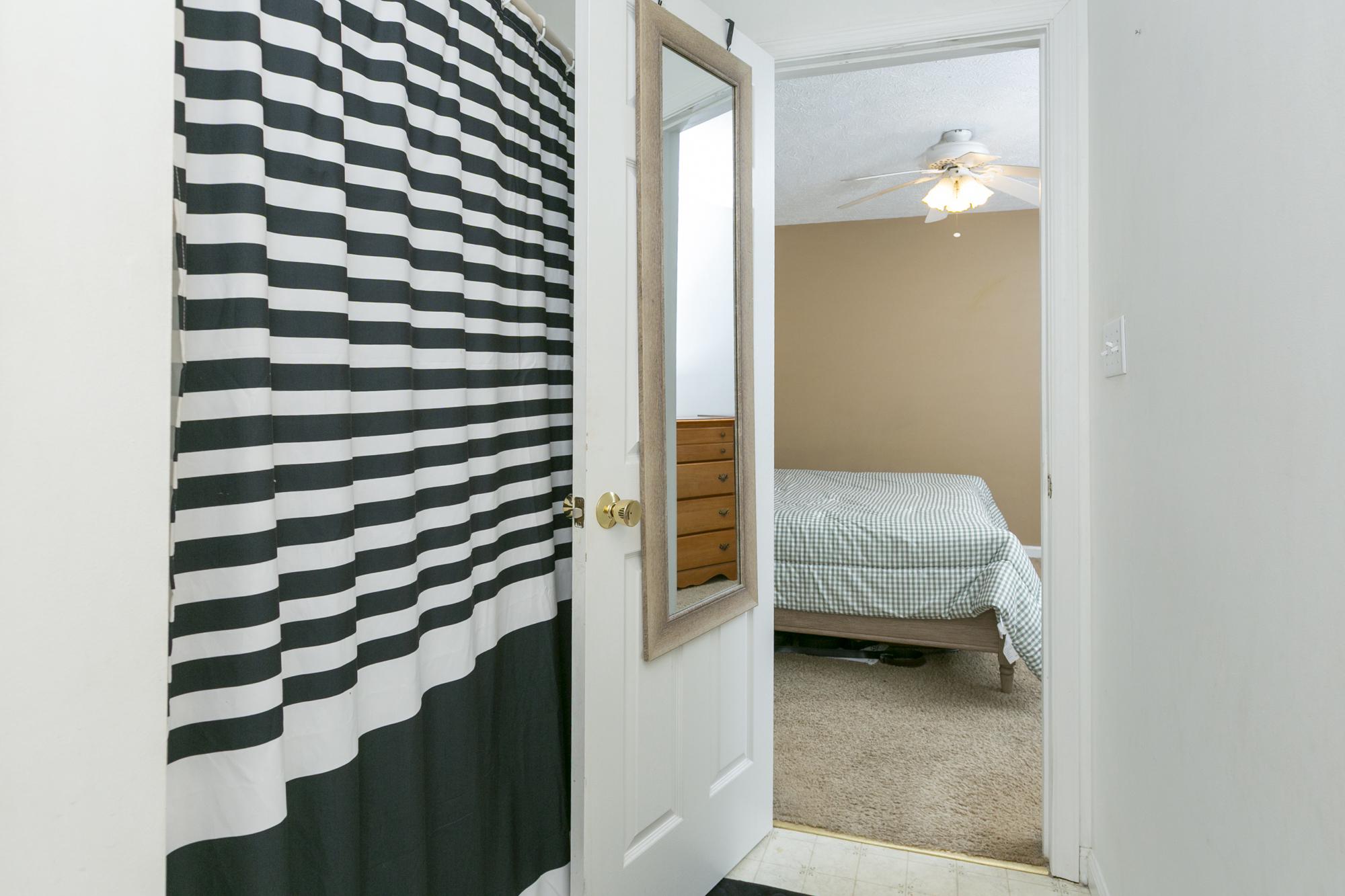 RIDGEFIELD - Residential