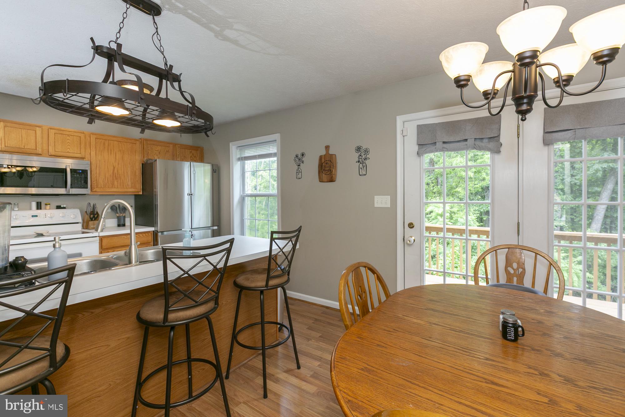 RIDGEFIELD - Residential