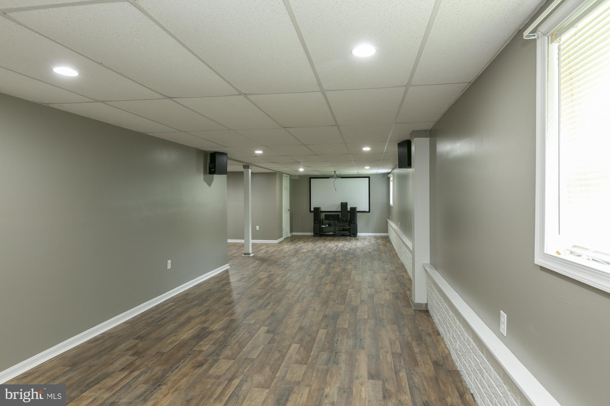 RIDGEFIELD - Residential