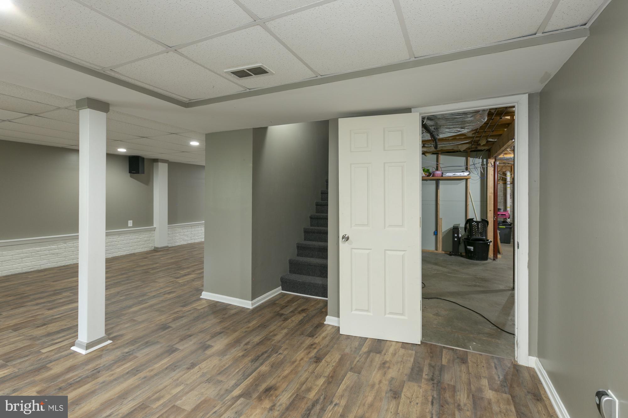 RIDGEFIELD - Residential