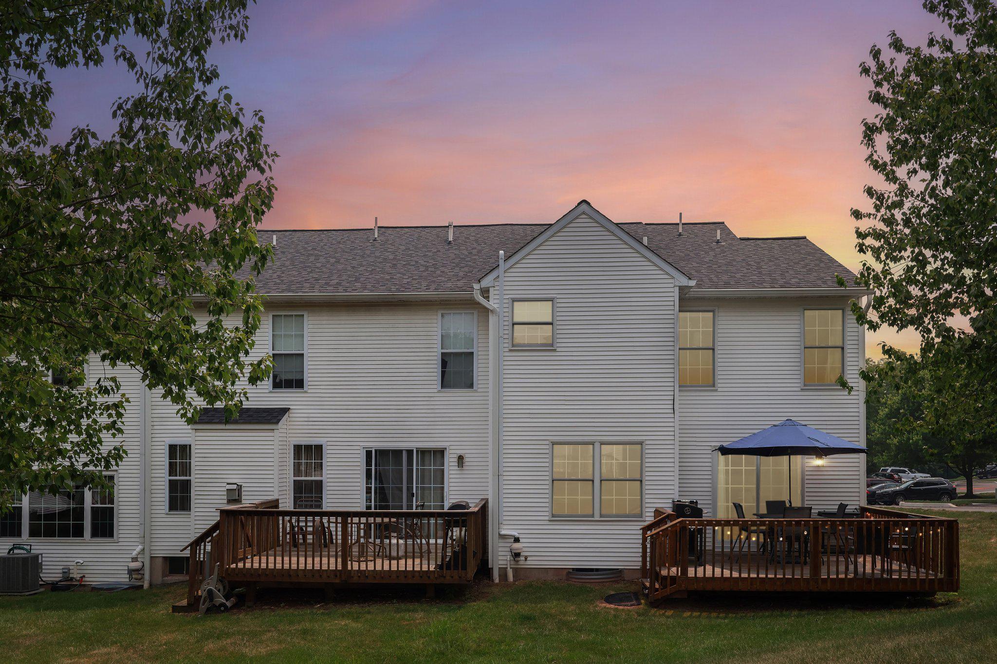 LINFIELD KNOLL - Residential