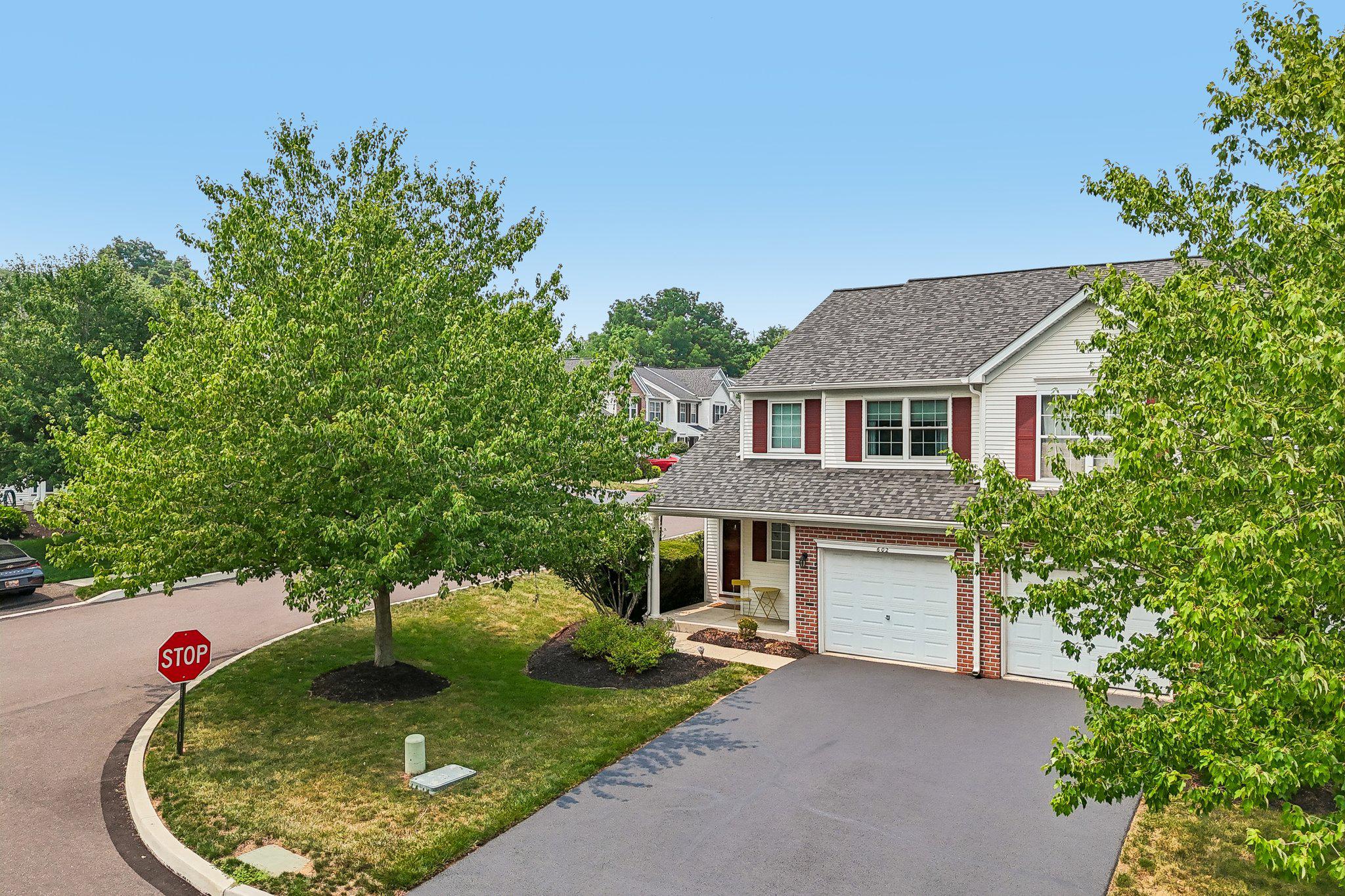 LINFIELD KNOLL - Residential