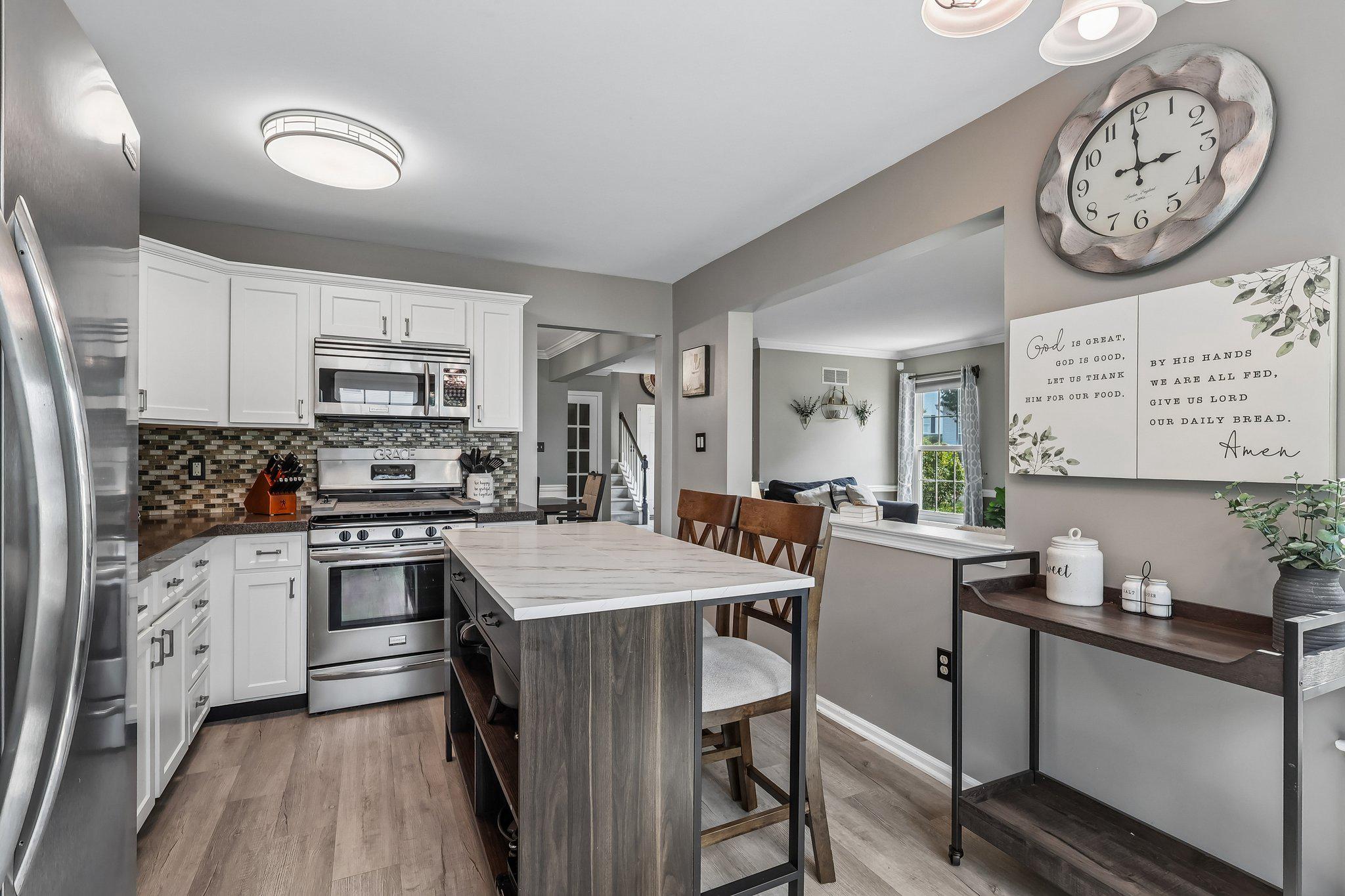 LINFIELD KNOLL - Residential