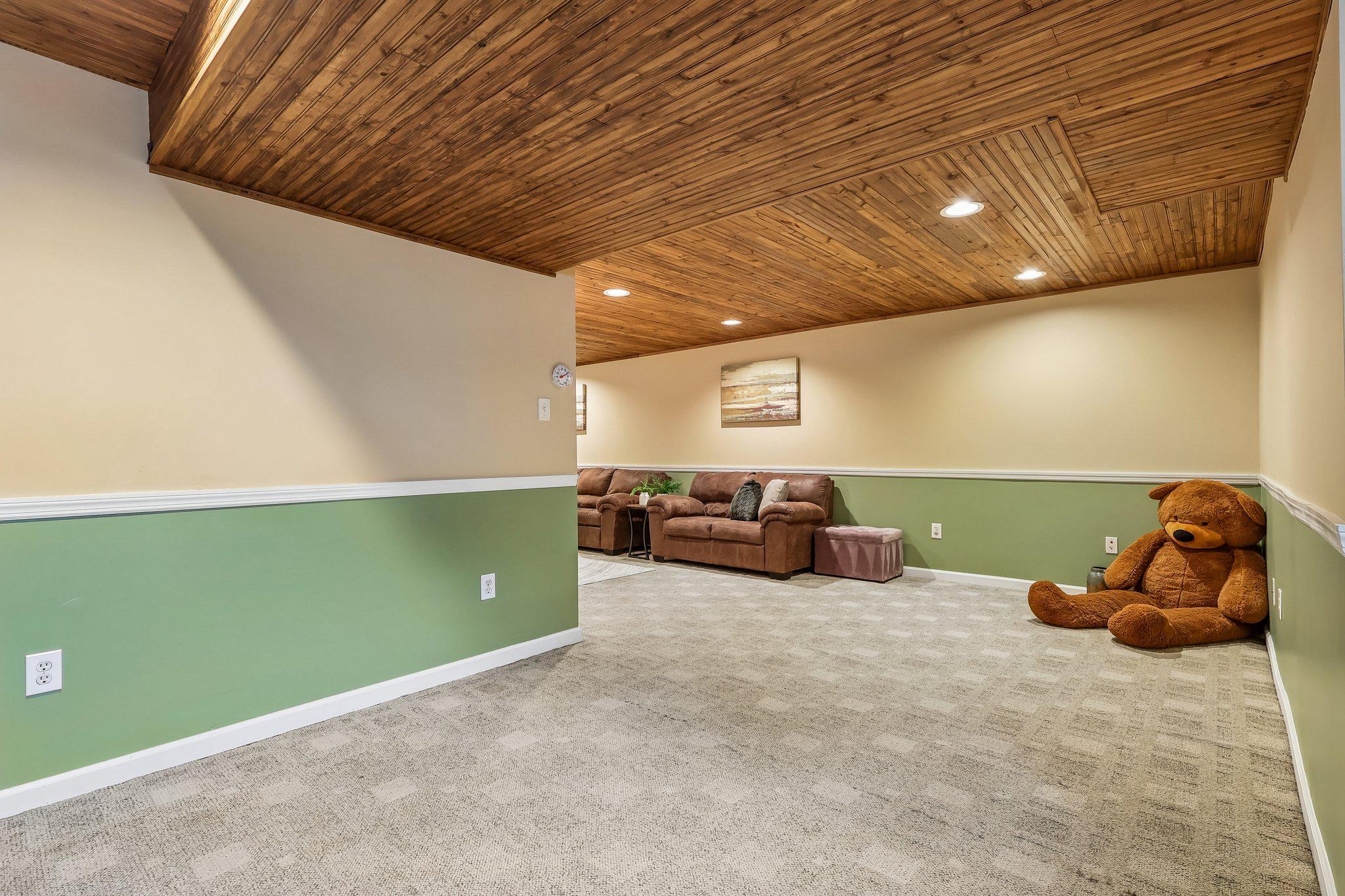 LINFIELD KNOLL - Residential