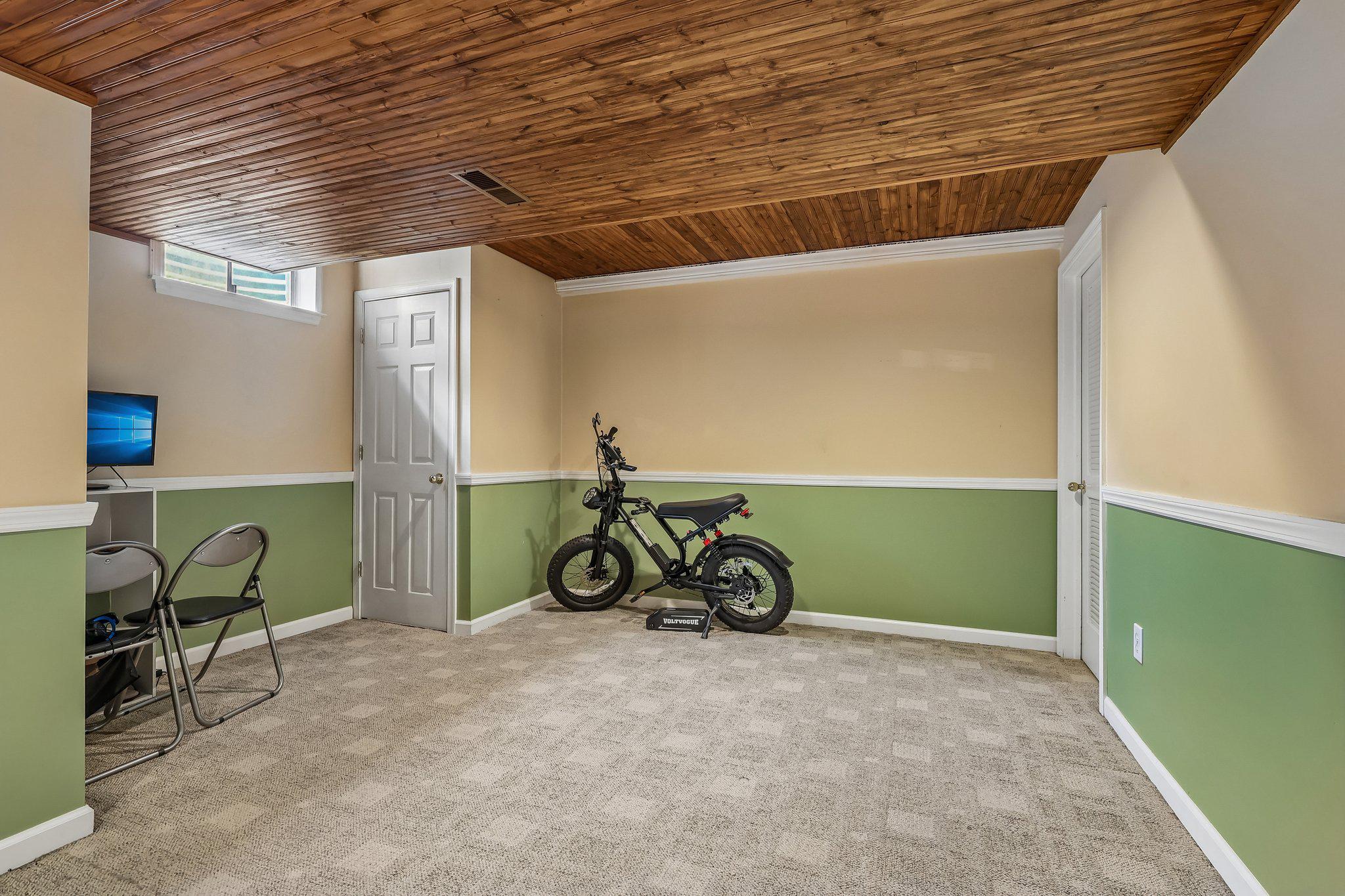 LINFIELD KNOLL - Residential