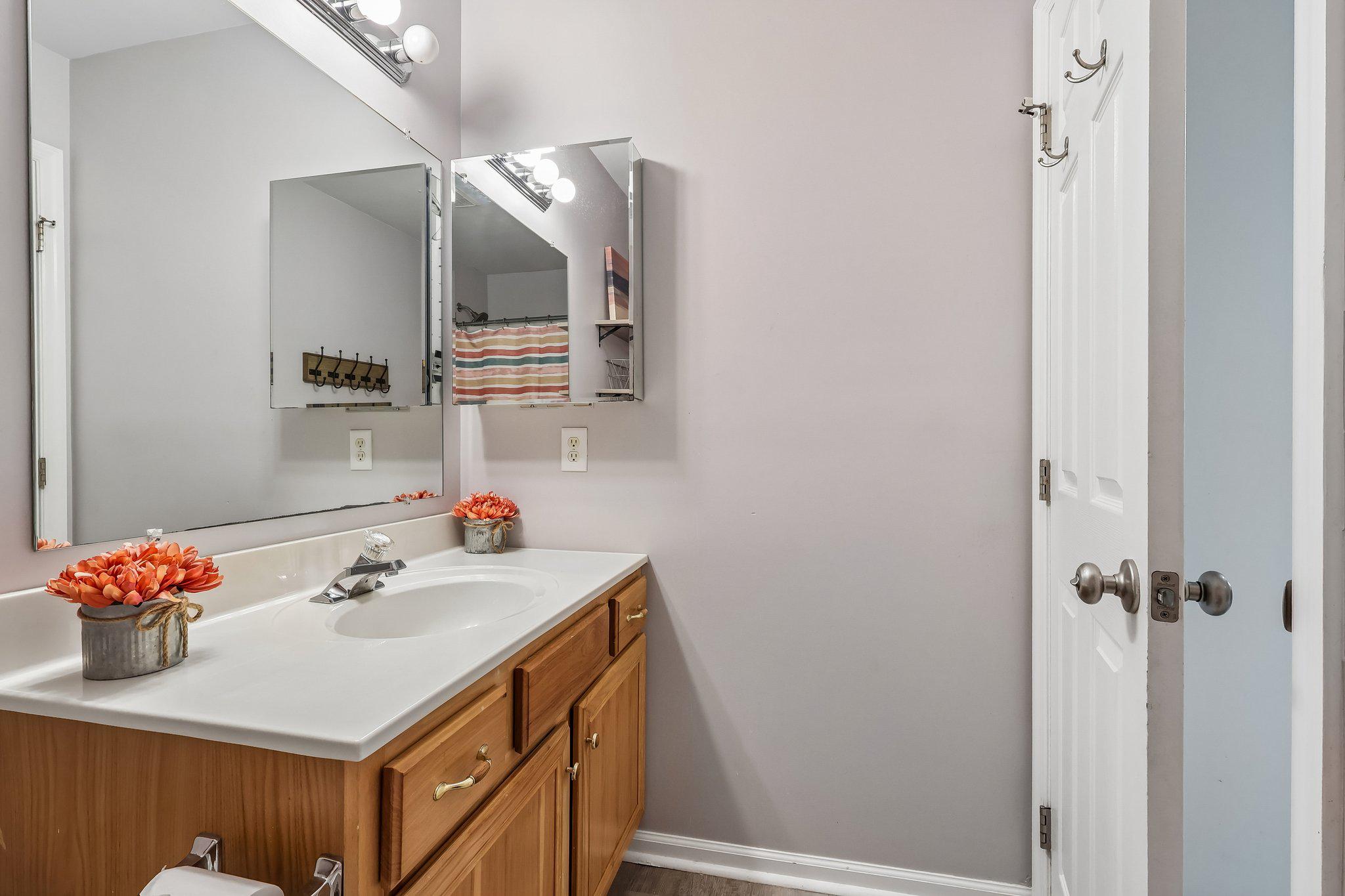 LINFIELD KNOLL - Residential