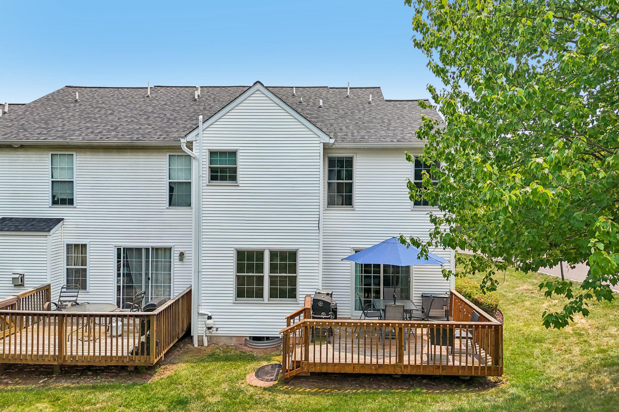 LINFIELD KNOLL - Residential