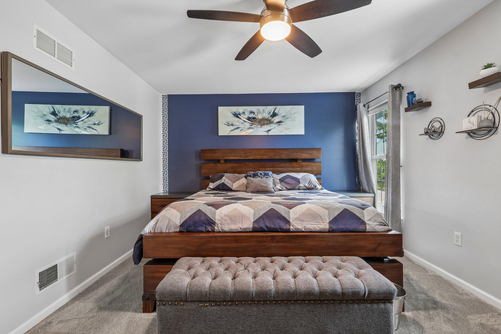 LINFIELD KNOLL - Residential