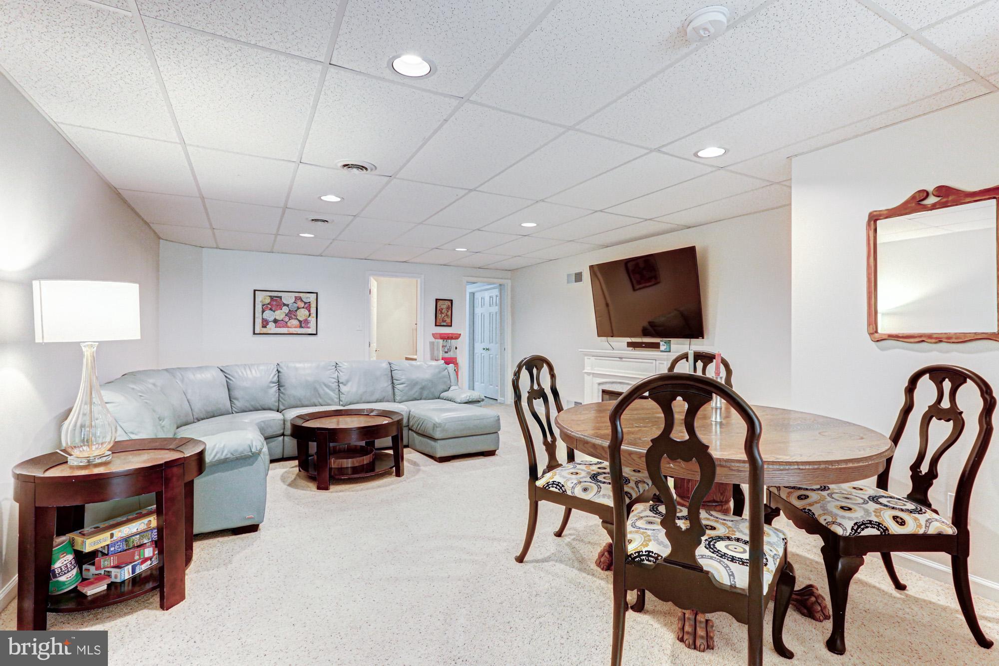 STONEGATE - Residential