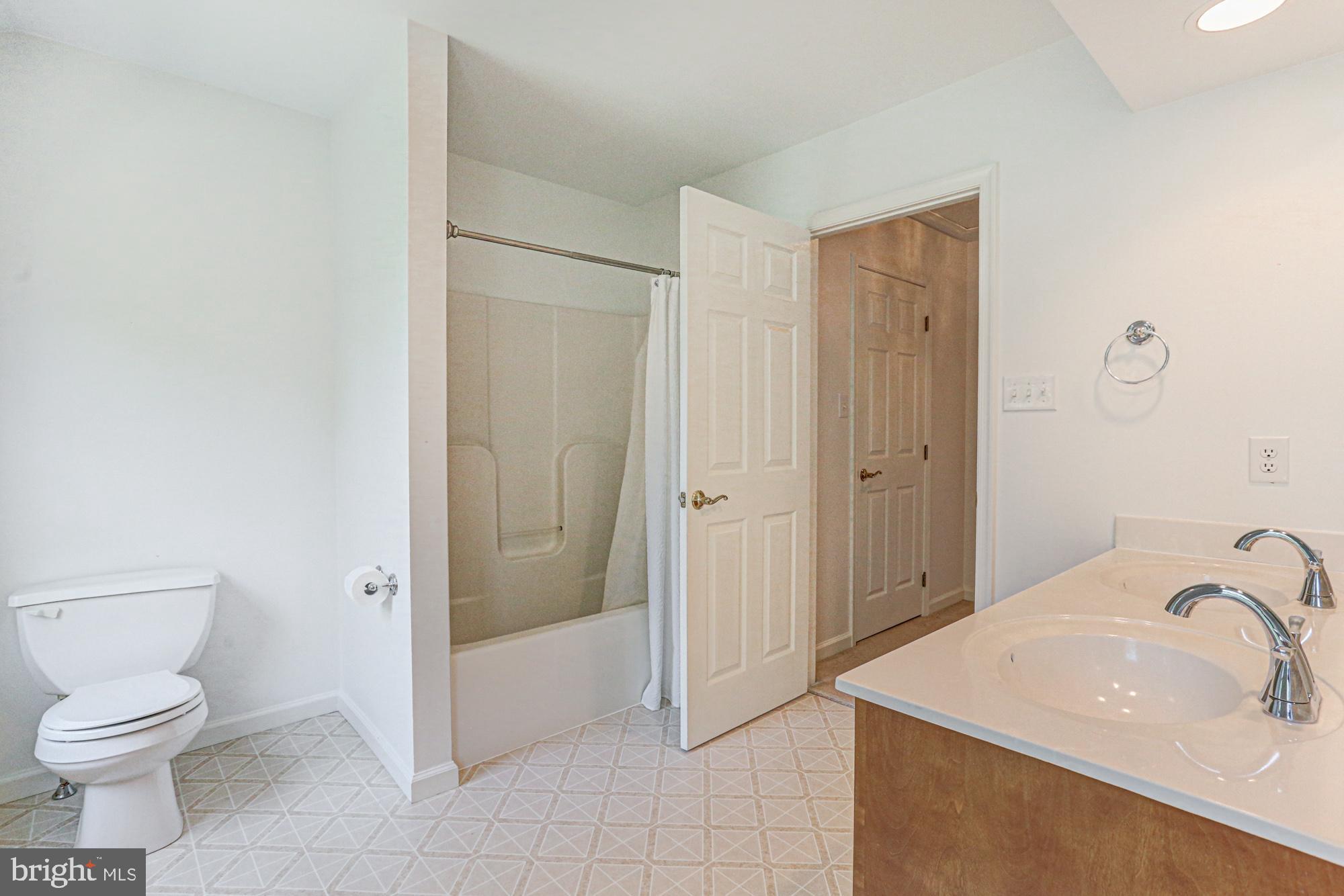 STONEGATE - Residential