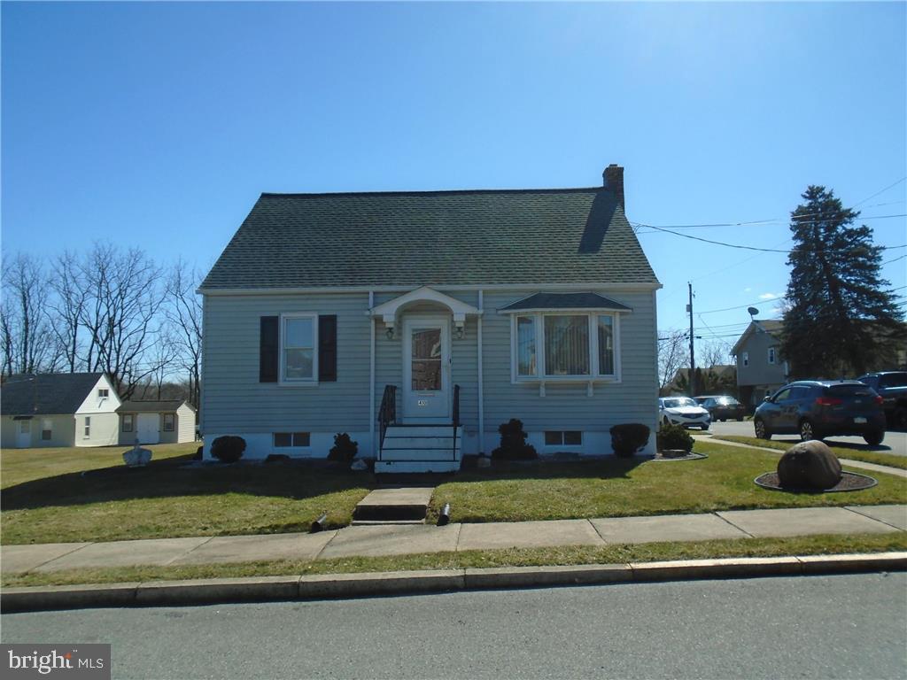 HIGHEST AND BEST BY MARCH 12TH NOON PER EXECUTORS. These don't come up to often! Beautiful cape cod on large double lot in Northampton! Great area! Well maintained estate is ready for new owners! Has two first floor bedrooms and full bath, nice kitchen and HUGE sunroom for entertaining! Lower level has full wet bar, full bathroom and large family room with cozy warm coal stove. Upstairs has two large bedrooms. Large corner double lot with extra large two car garage! Close to all restaurants, shopping, and Routes 22/78 for NY/NJ commuters. Hurry to see this lovely home.