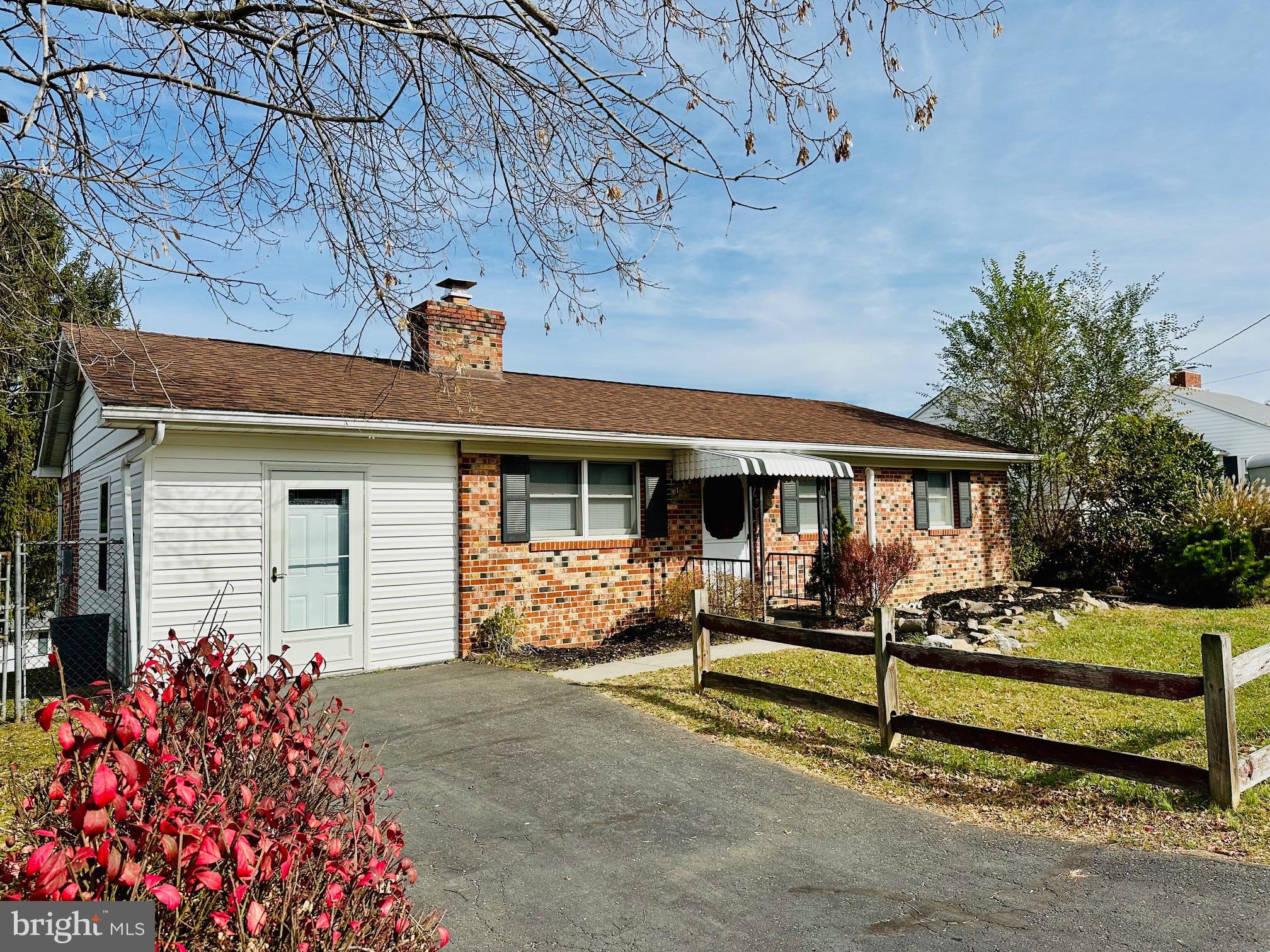 COME AND SEE THIS CHARMING ONE LEVEL RANCH HOME WITIHN WALKING DISTANCE TO DOWNTOWN ROMNEY. THE RECENTLY REMODELED HOME BOASTS ADDED FINISHED LIVING SPACE, NEW LAMINATE FLOORING AND CARPETS, NEW LIGHT FIXTURES/FANS, A REMODELED FULL BATHROOM AND NEW HEAT AND A/C SPLIT UNITS. THE PROPERTY IS SITUATED ON THE CORNER OF A NON-THRU ROAD AND A DEAD END STREET. A NICE VIEW CAN BE ENOYED IN THE FENCED IN BACK YARD. THIS HOME IS THE PERFECT SIZED ONE LEVEL LIVING THAT IS SOUGHT AFTER IN DOWNTOWN ROMNEY!