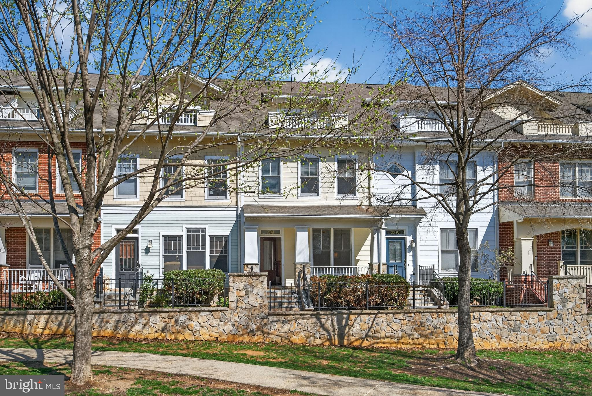 CLARENDON PARK - Residential