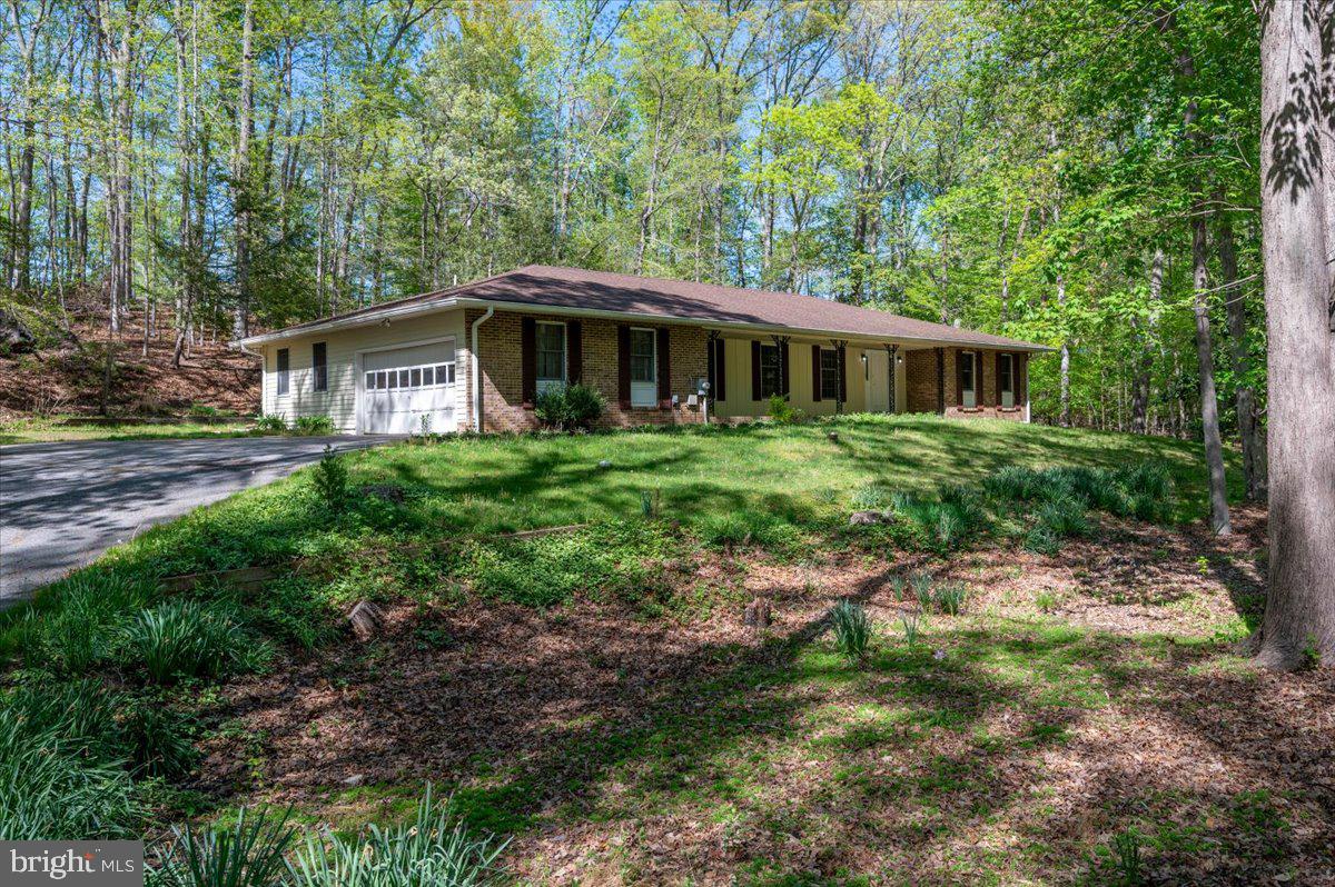 HARBOR HILLS - Residential
