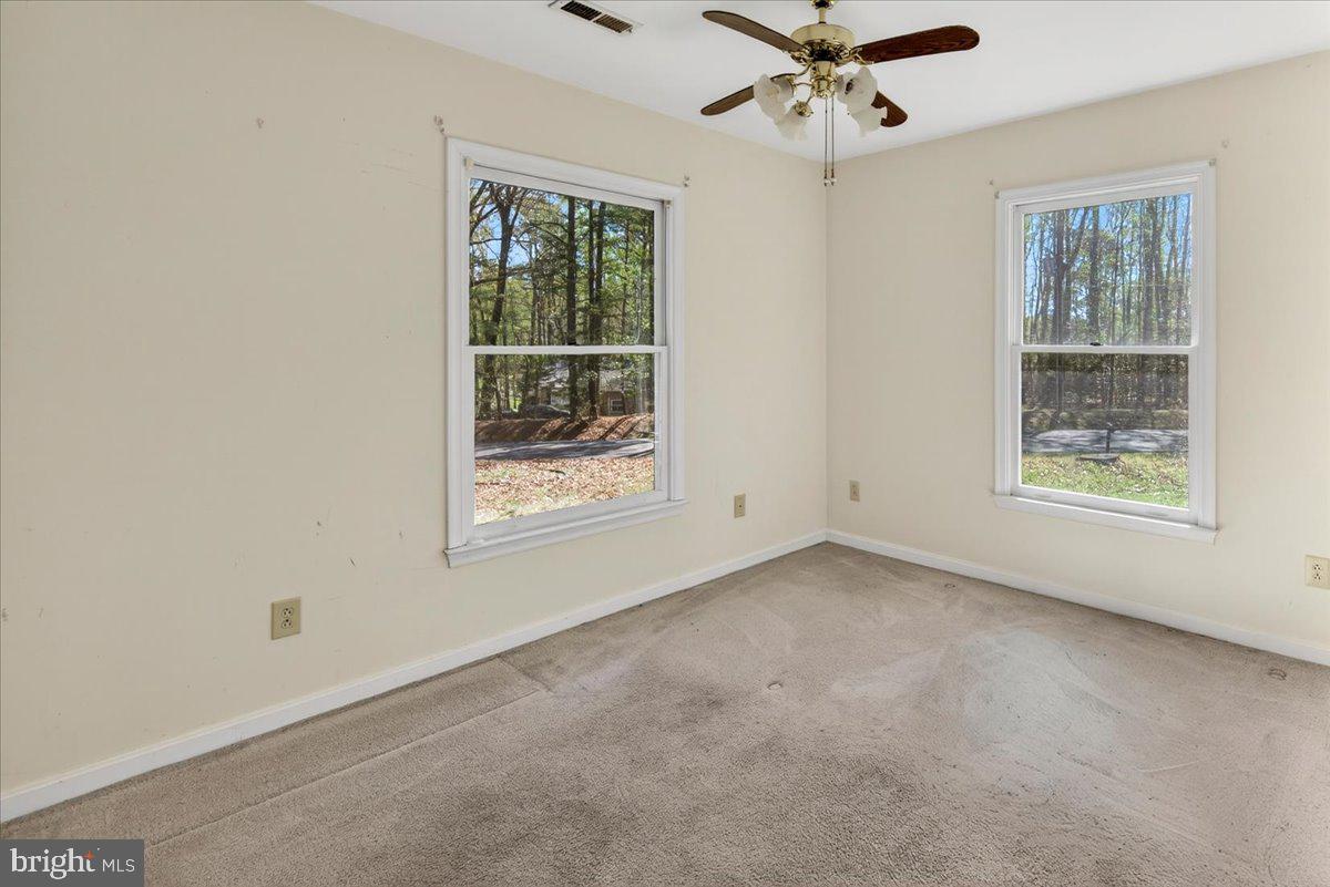 LAKE CAROLINE - Residential