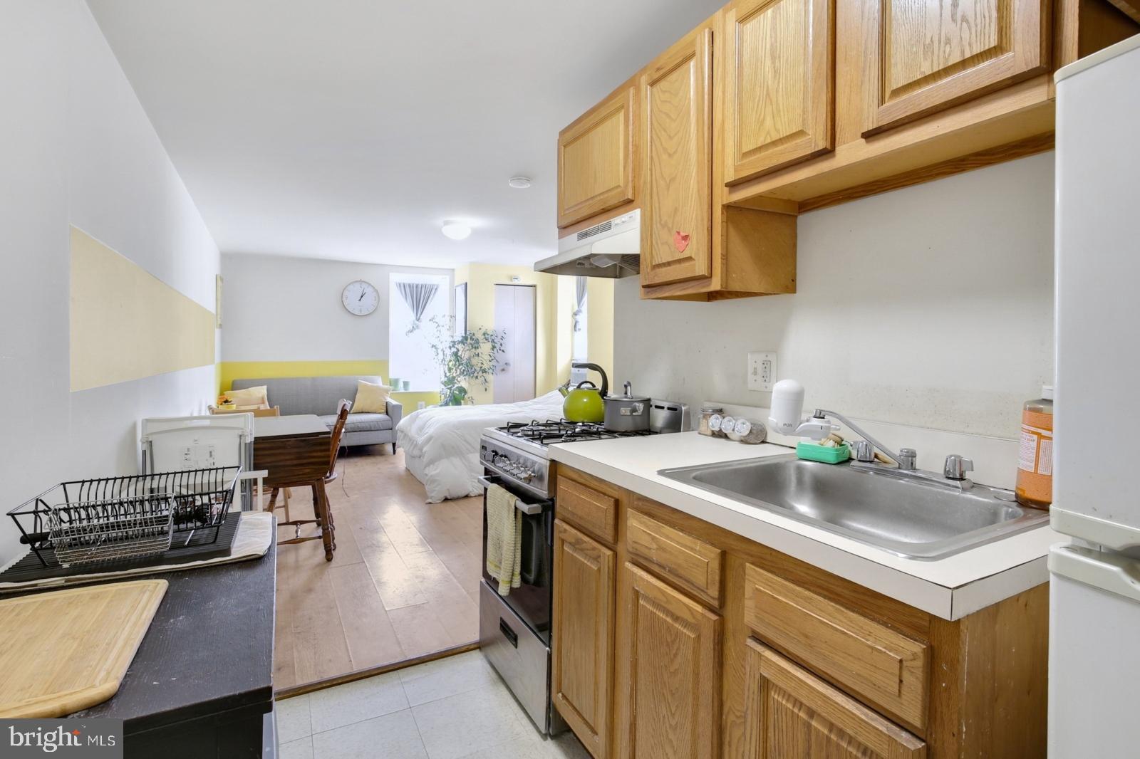 Available Early May | Physical or virtual tours are required before applying. Sight unseen applications will not be considered.

Welcome to 2020 E York St #2R! This delightful studio apartment features a wide open layout with hardwood floors and an abundance of natural light. The galley-style kitchen is equipped with ample cabinet space and a garbage disposal for convenience. The main living area offers plenty of room for various furniture setups. Step into your spacious bathroom which offers a full tub-shower, vanity, and sleek gray tile flooring. A large window brings in natural light, making it a great spot for plants. The building offers secure electronic code entry as well as shared laundry in the basement. Call today to schedule a tour!

Lease Terms:

Generally, 1st month, 12th month, and 1 month security deposit due at, or prior to, lease signing. Other terms may be required by Landlord. $55 application fee per applicant. Strictly, no pets. Tenants responsible for: electricity, gas, cable/internet, and a $25/month flat water fee. Landlord Requirements: Applicants to make 3x the monthly rent in verifiable net income, credit history to be considered (i.e. no active collections), no evictions within the past 4 years, and must have a verifiable rental history with on-time rental payments. Exceptions to this criteria may exist under the law and will be considered.
