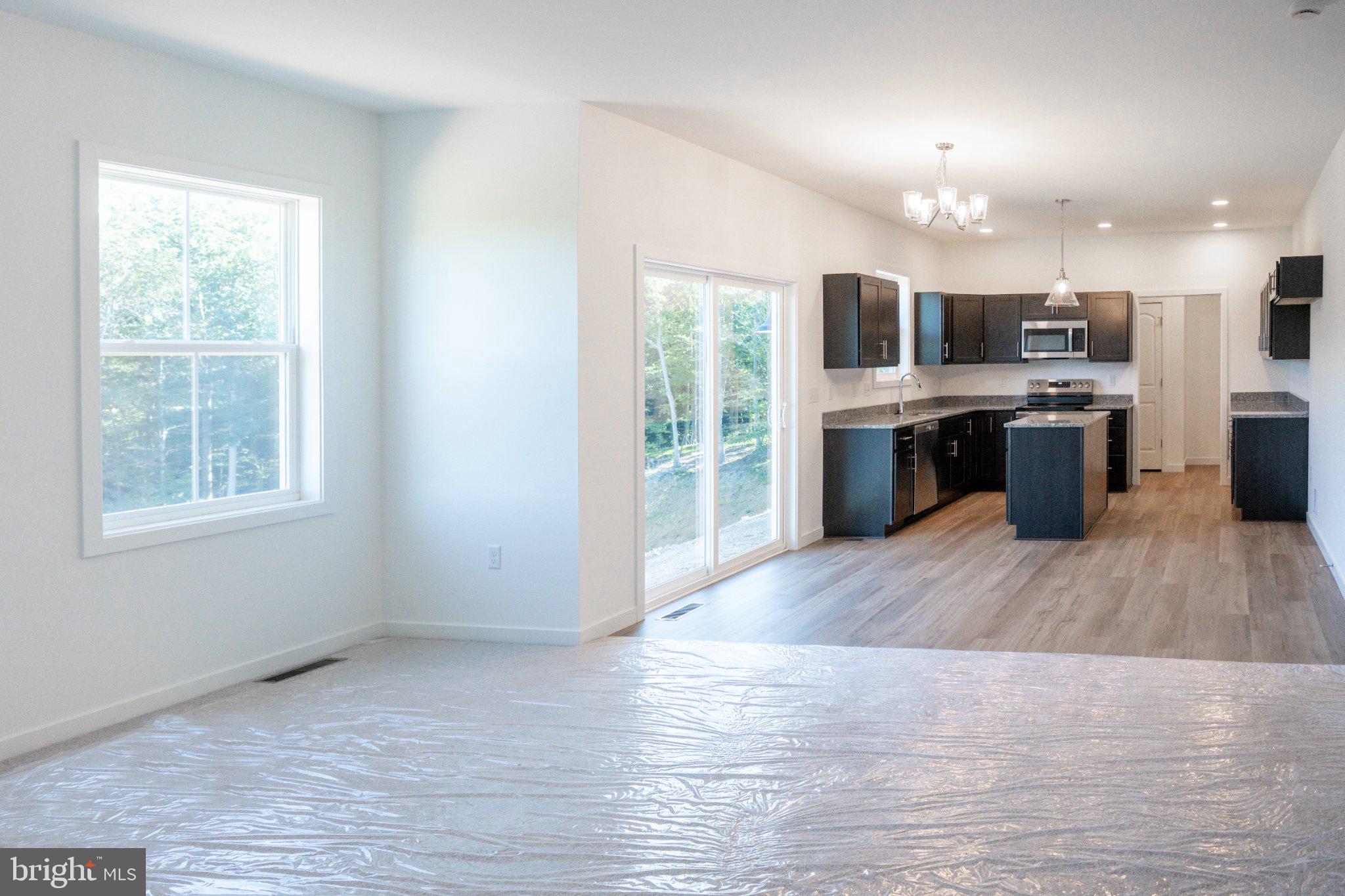 ROCKVILLE ESTATES - Residential