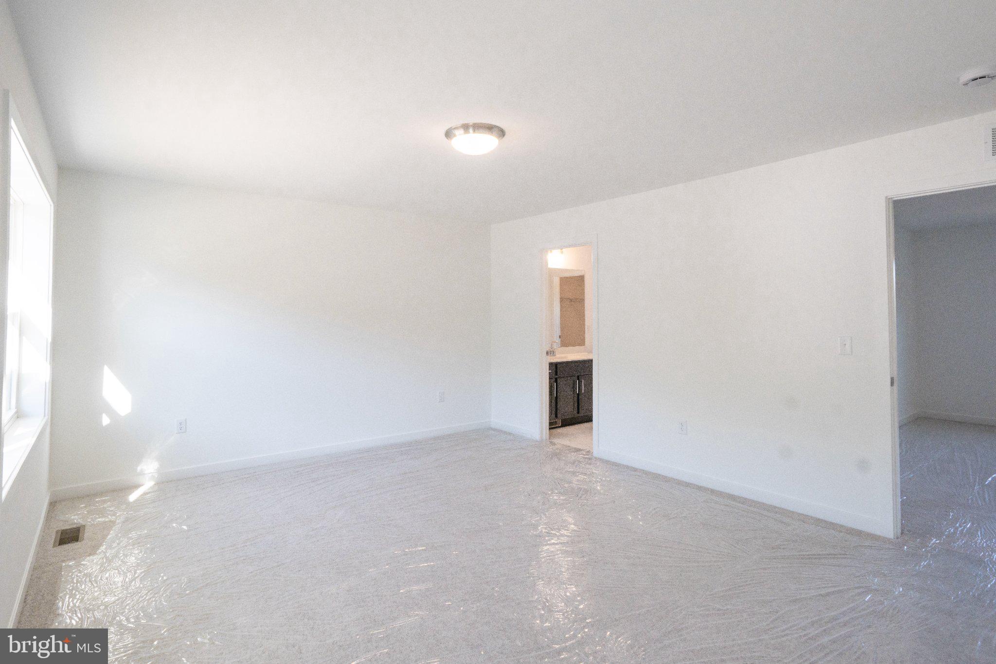 ROCKVILLE ESTATES - Residential