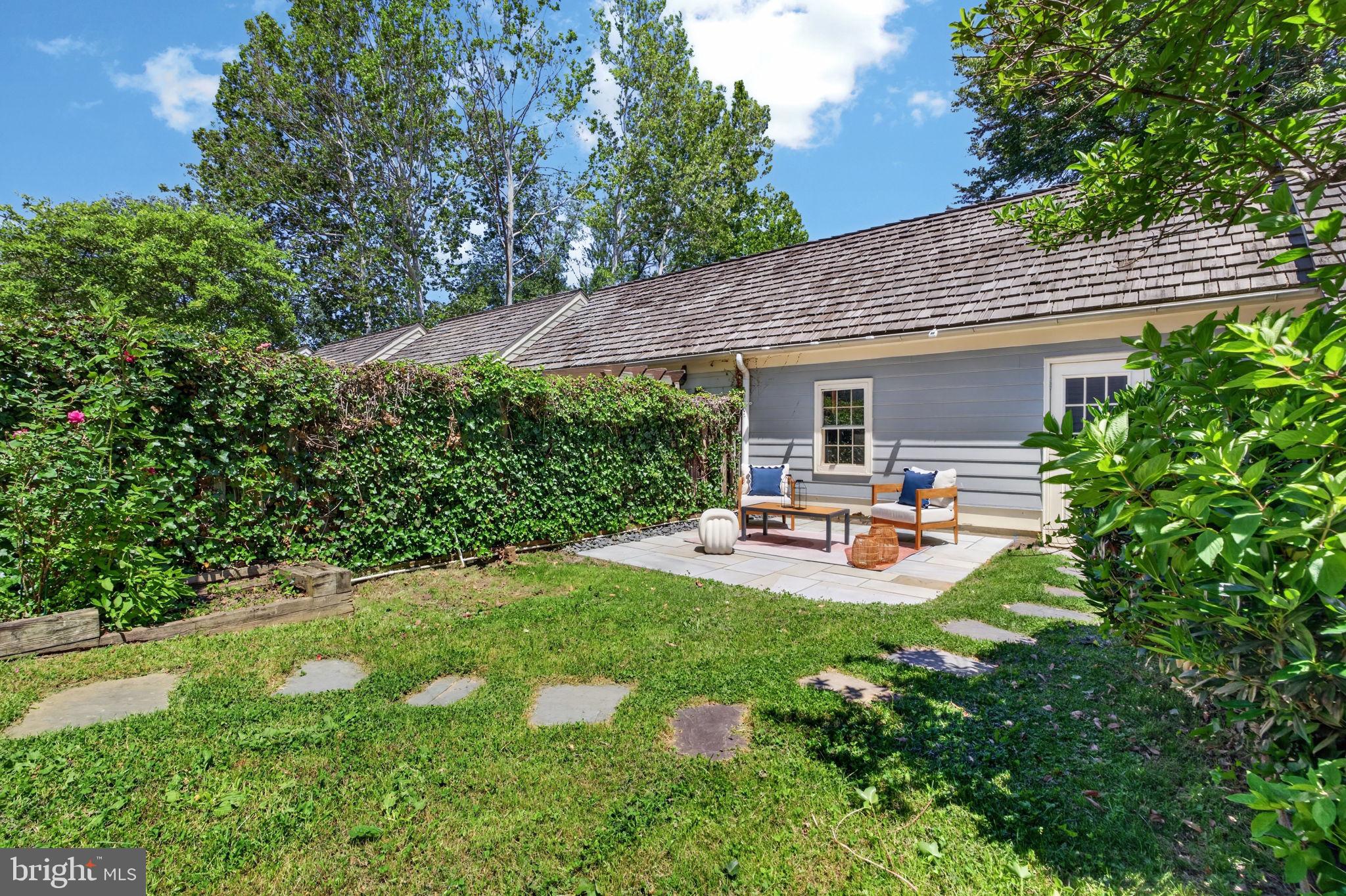 KENTLANDS - Residential