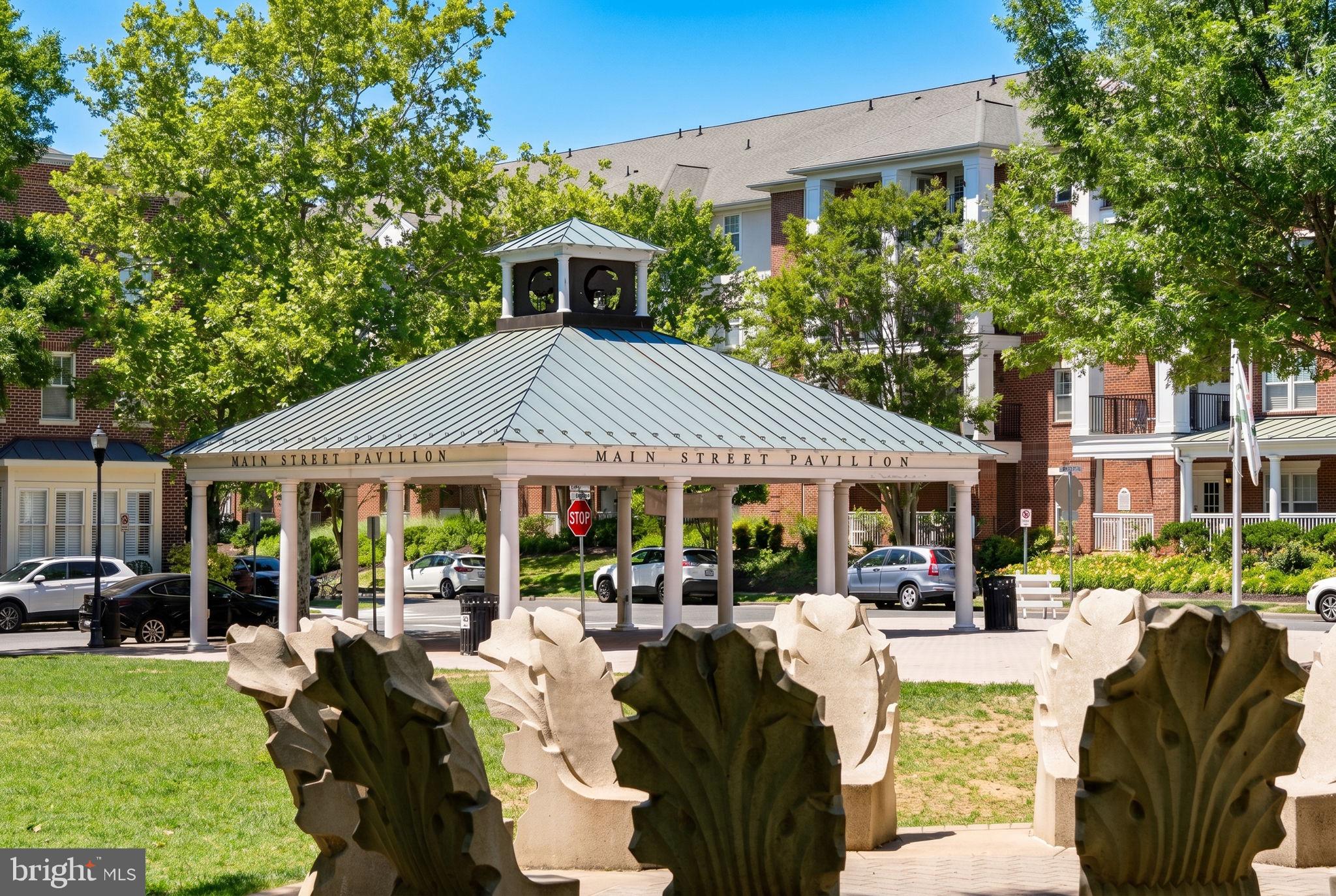 KENTLANDS - Residential