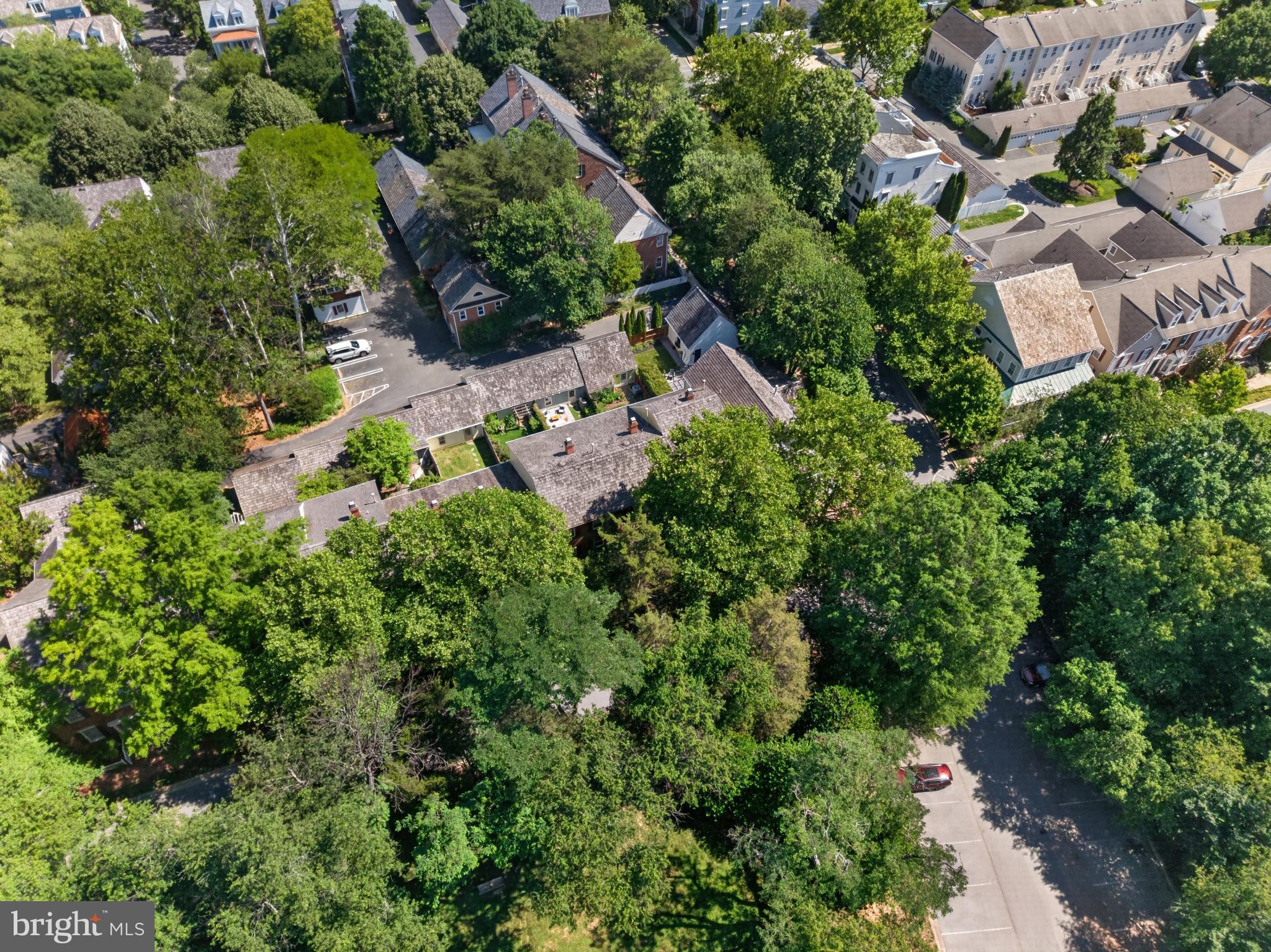KENTLANDS - Residential