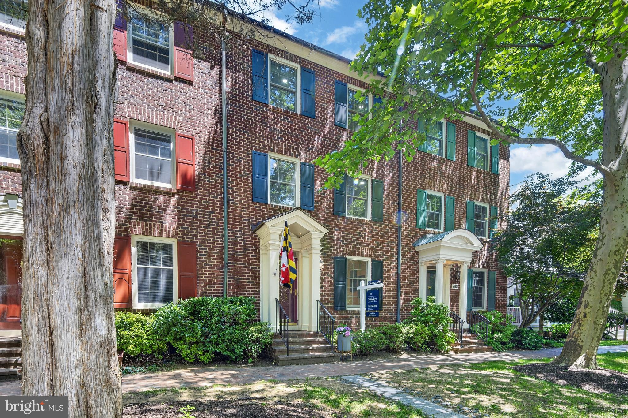 KENTLANDS - Residential