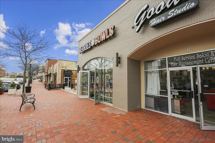 KENTLANDS - Residential