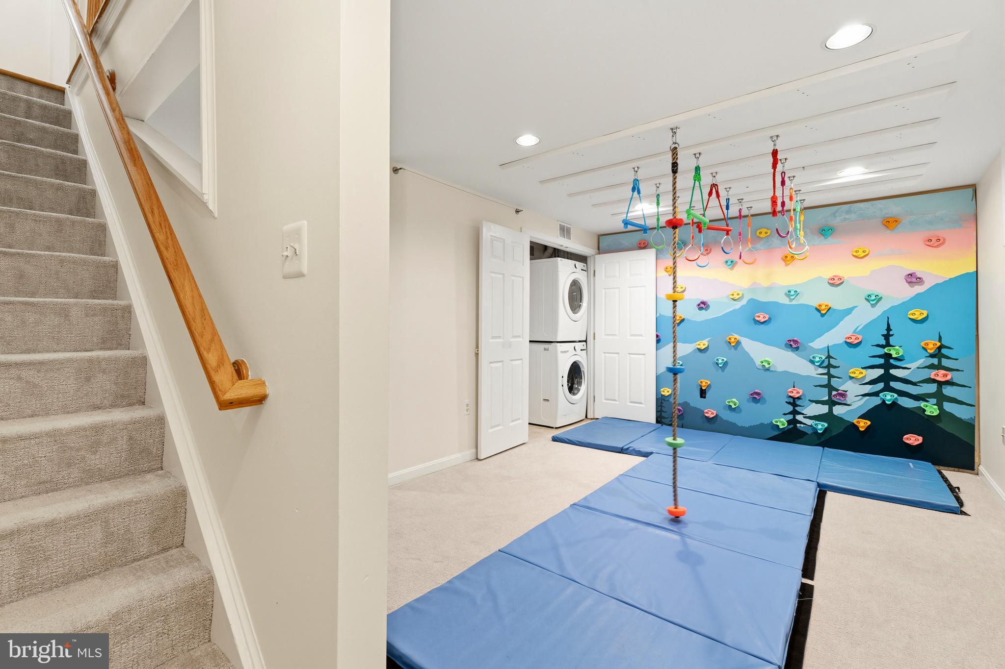 KENTLANDS - Residential