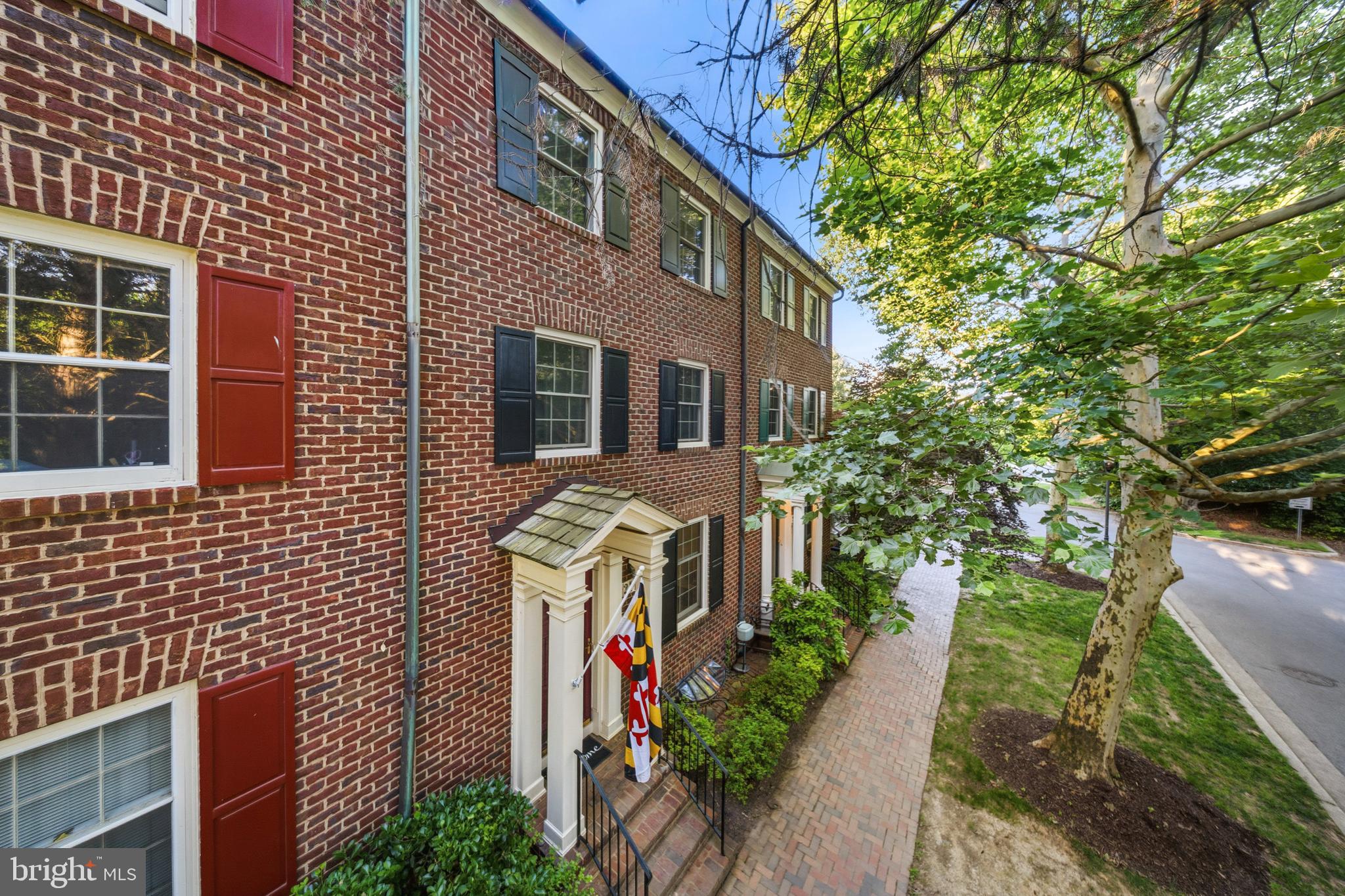 KENTLANDS - Residential