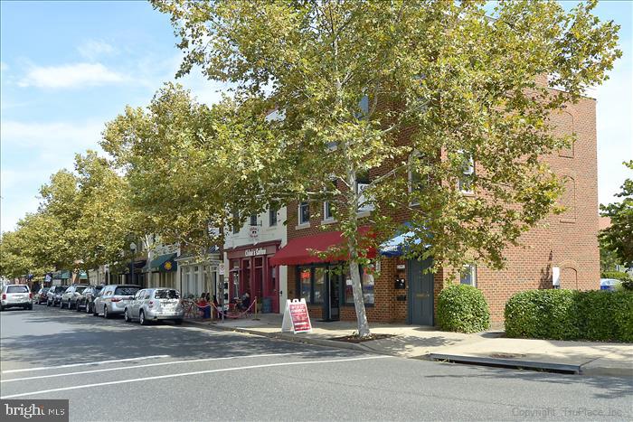 KENTLANDS - Residential