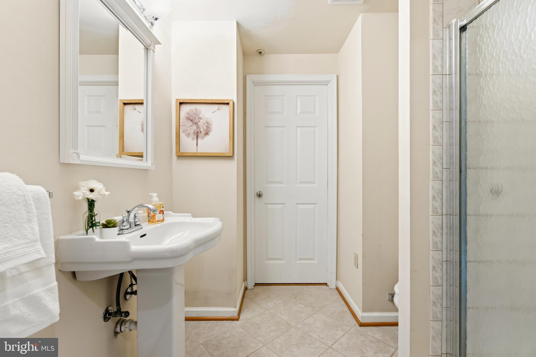 KENTLANDS - Residential