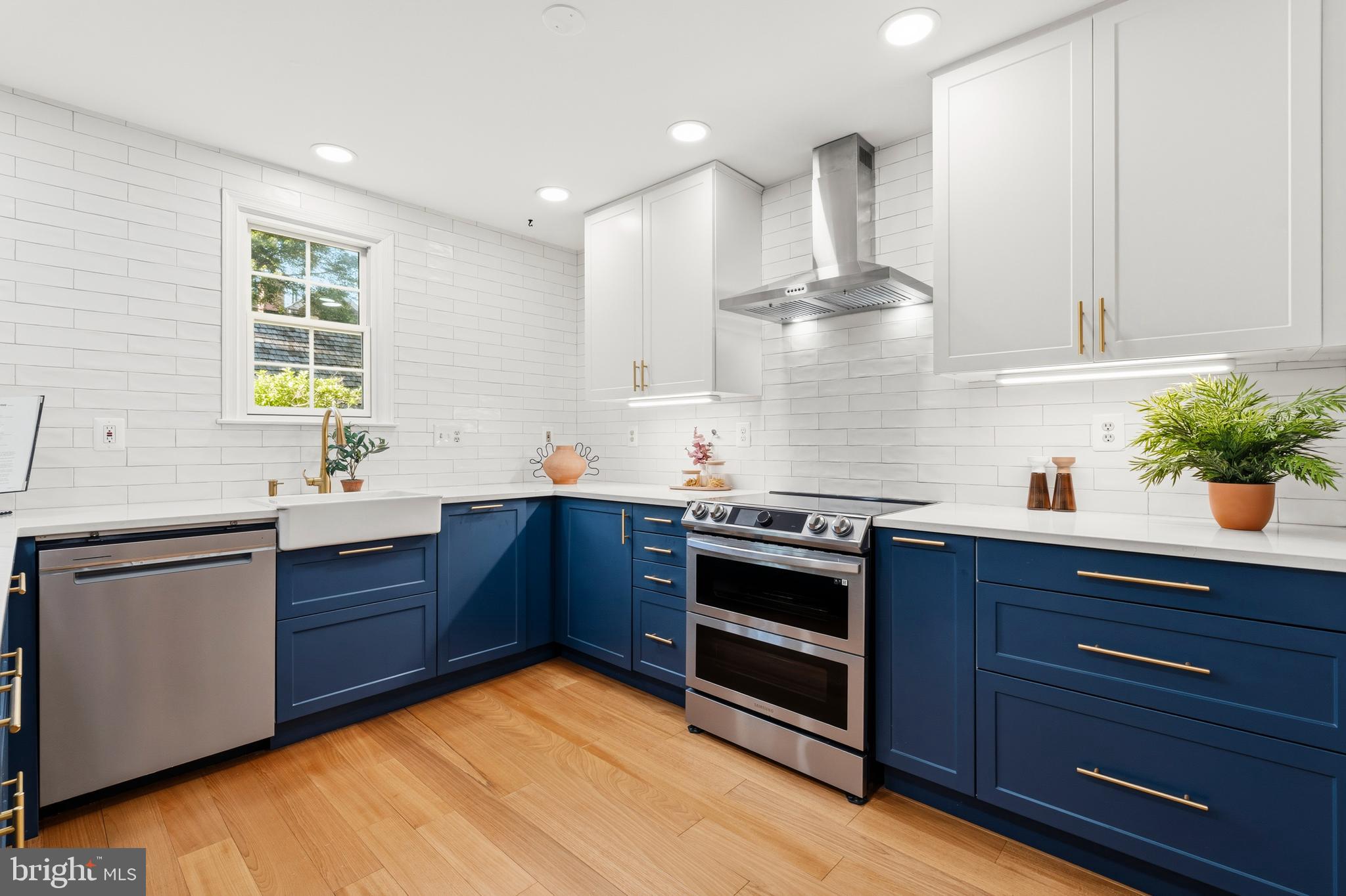 KENTLANDS - Residential